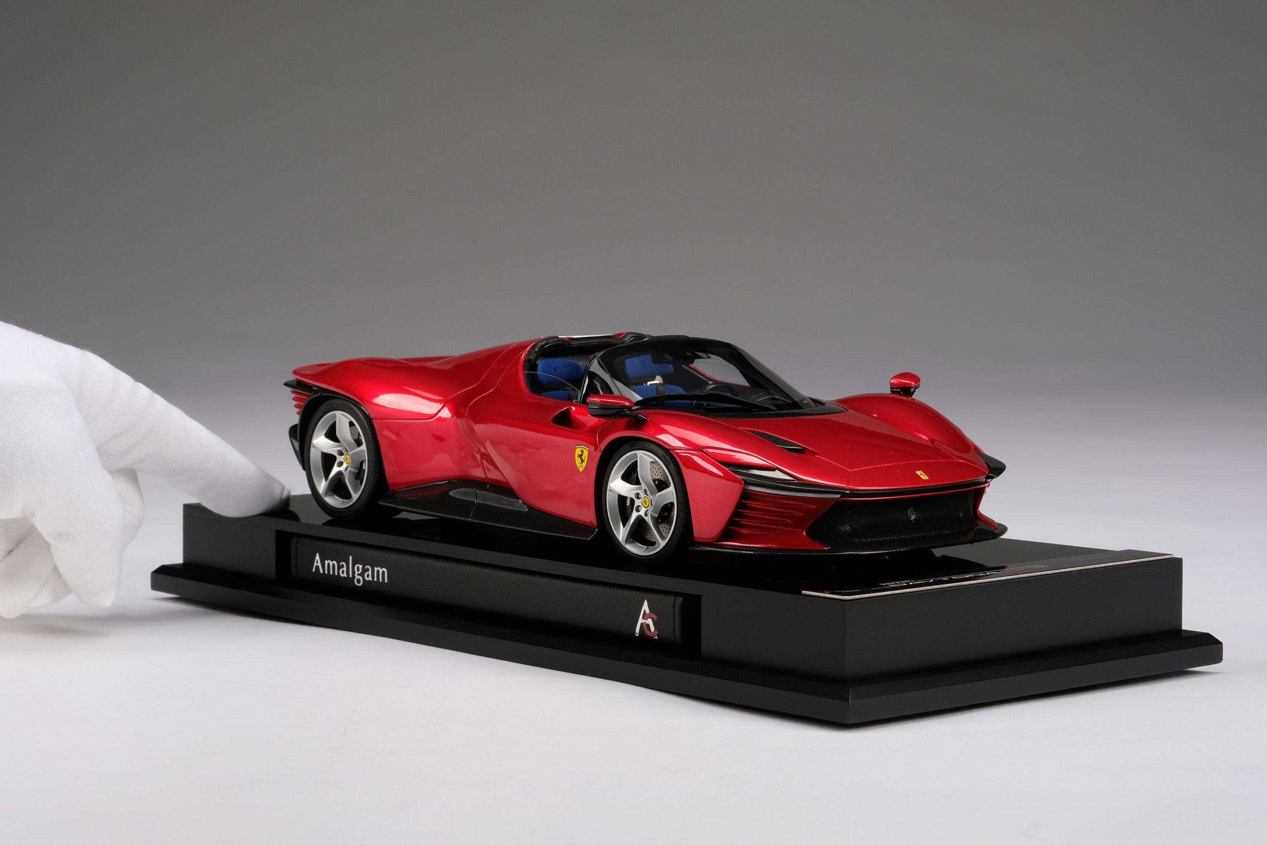 Amalgam Ferrari Daytona SP3 | 1:18 – Bild 19