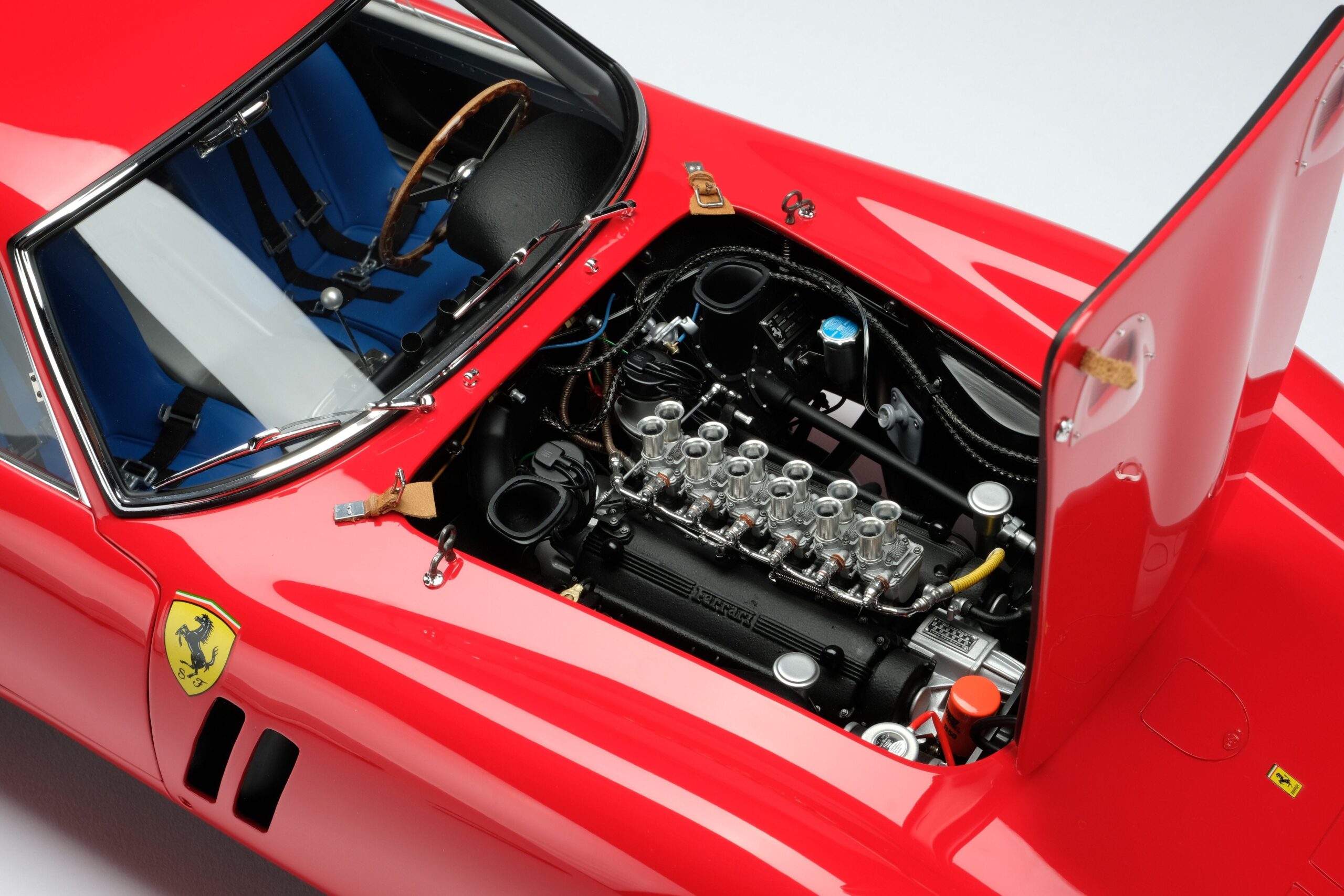 Amalgam Ferrari 250 GTO Road Specification (1962) - Rot | 1:8 - Image 9