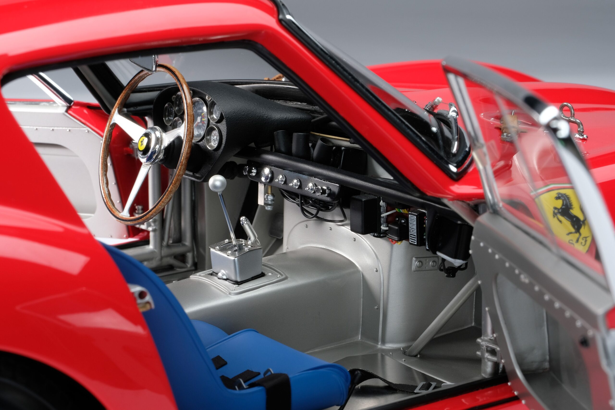 Amalgam Ferrari 250 GTO Road Specification (1962) - Rot | 1:8 - Image 17