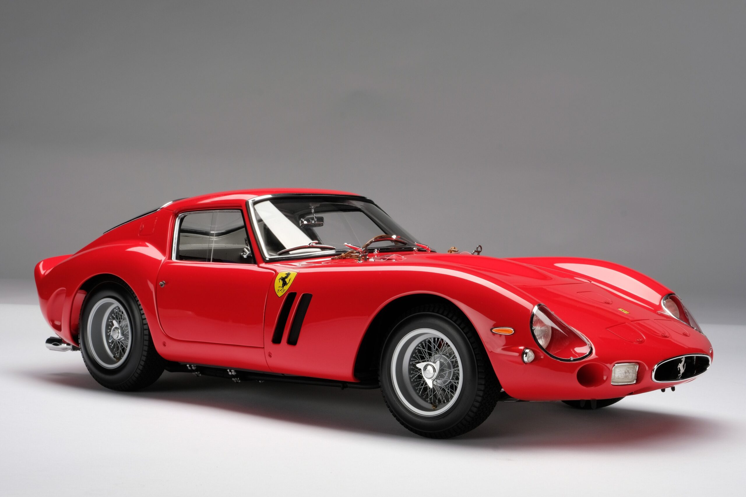 Amalgam Ferrari 250 GTO Road Specification (1962) - Rot | 1:8 - Image 4