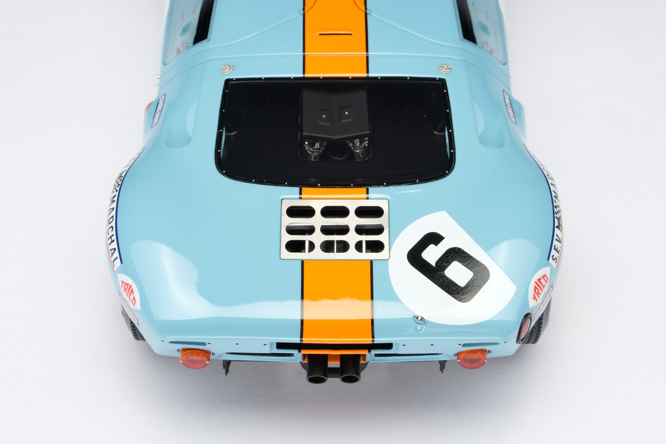Amalgam Ford GT40 1969 Le Mans Winner - Hellblau/Orange | 1:18 – Bild 16