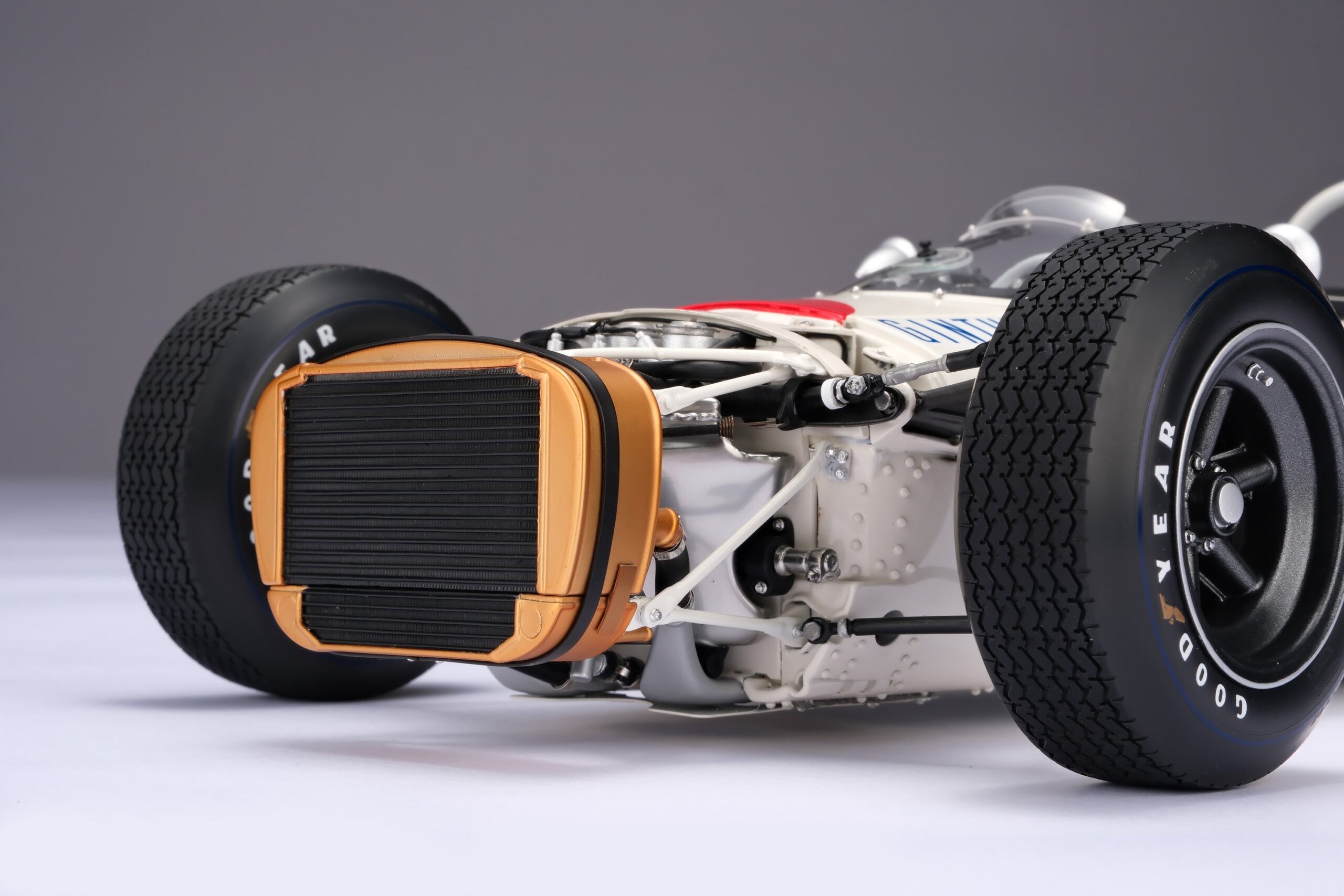 Amalgam Honda RA272 Mexican Grand Prix (1965) - Weiß | 1:8 - Imagen 13