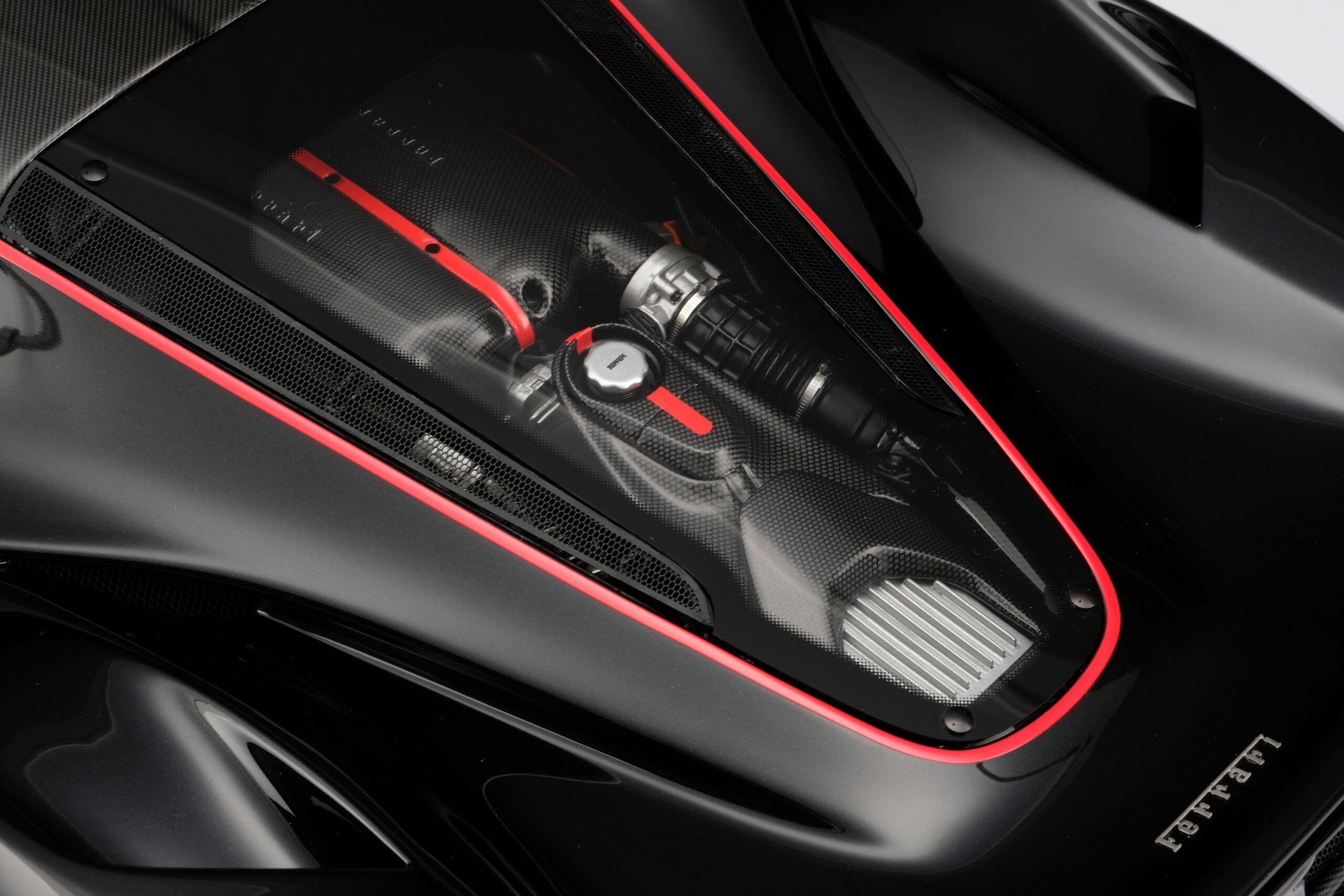 Amalgam Ferrari LaFerrari & LaFerrari Aperta Tailor Made | 1:8 - Image 12