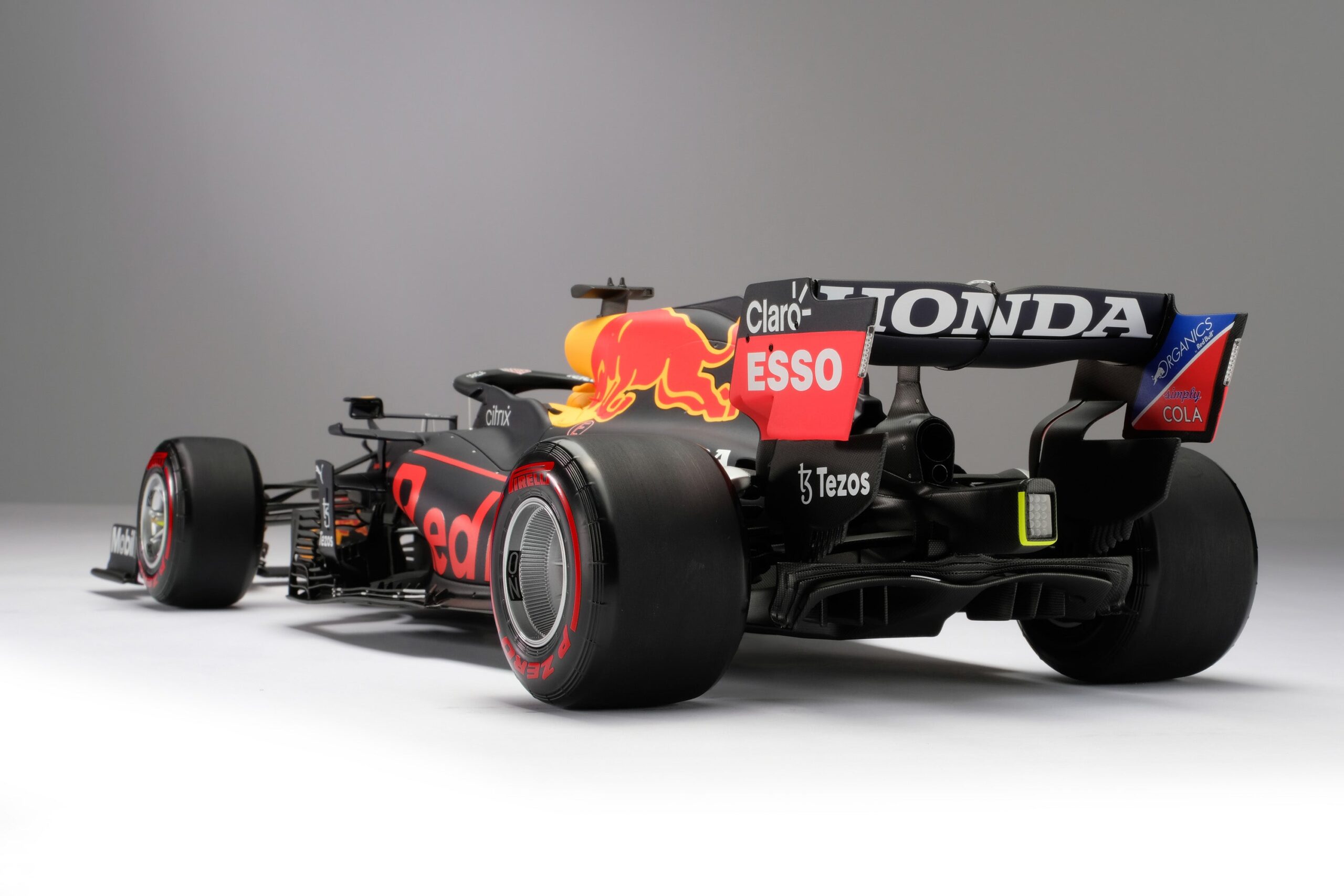 Amalgam Red Bull Racing Honda RB16B 2021 Abu Dhabi Grand Prix | 1:8 - Immagine 25