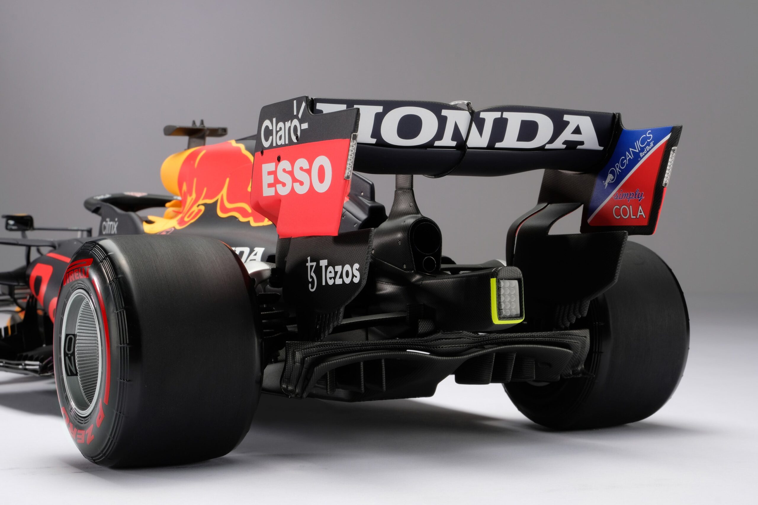 Amalgam Red Bull Racing Honda RB16B 2021 Abu Dhabi Grand Prix | 1:8 - Immagine 26