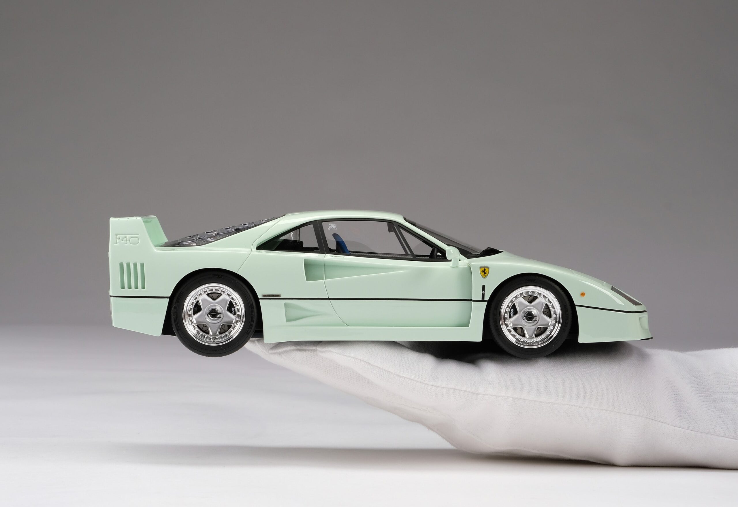 Amalgam Ferrari F40 Schaltkulisse 'Minty Forty' - Mintgrün | 1:18 - 画像18