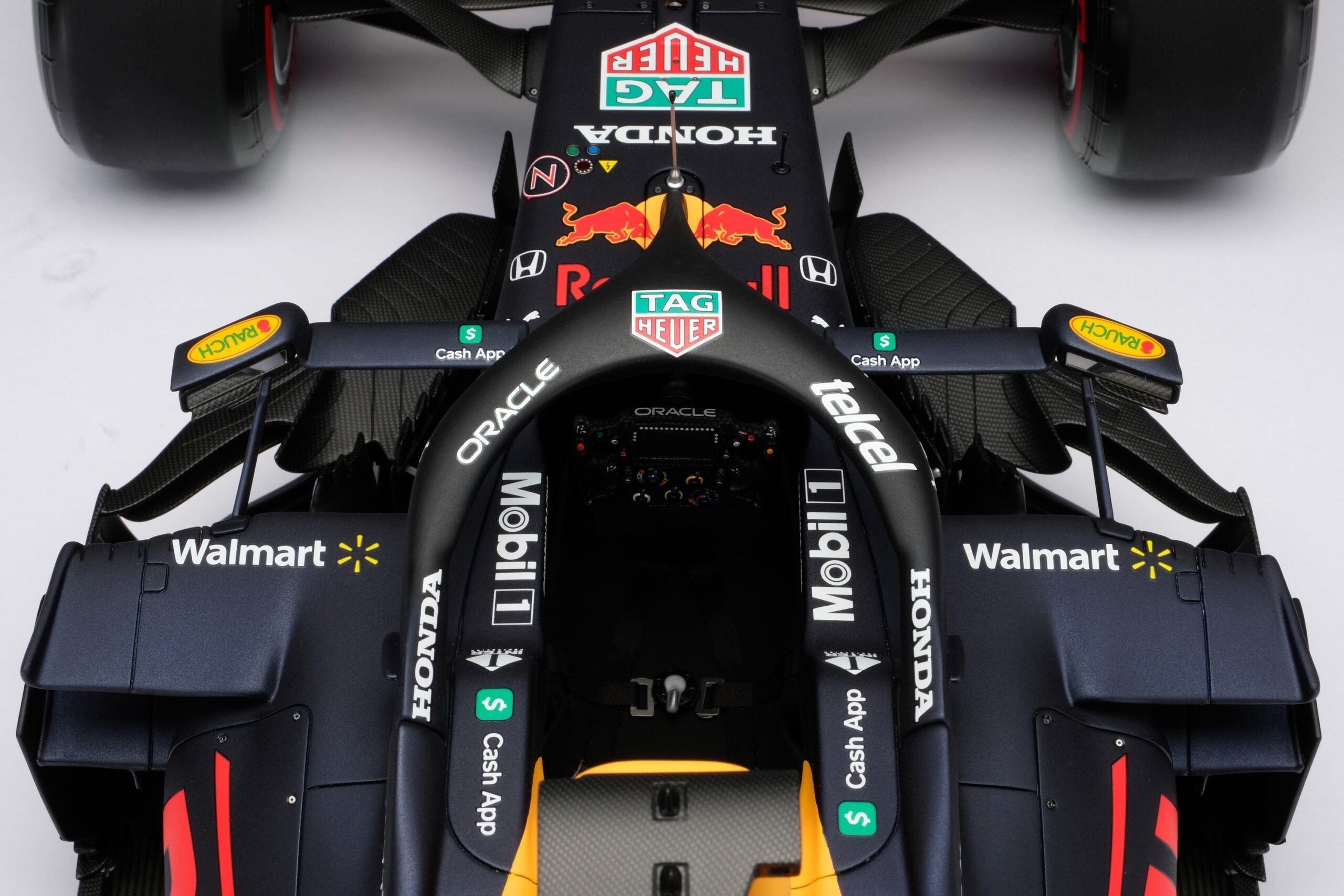 Amalgam Red Bull Racing Honda RB16B 2021 Abu Dhabi Grand Prix | 1:8 - Immagine 19
