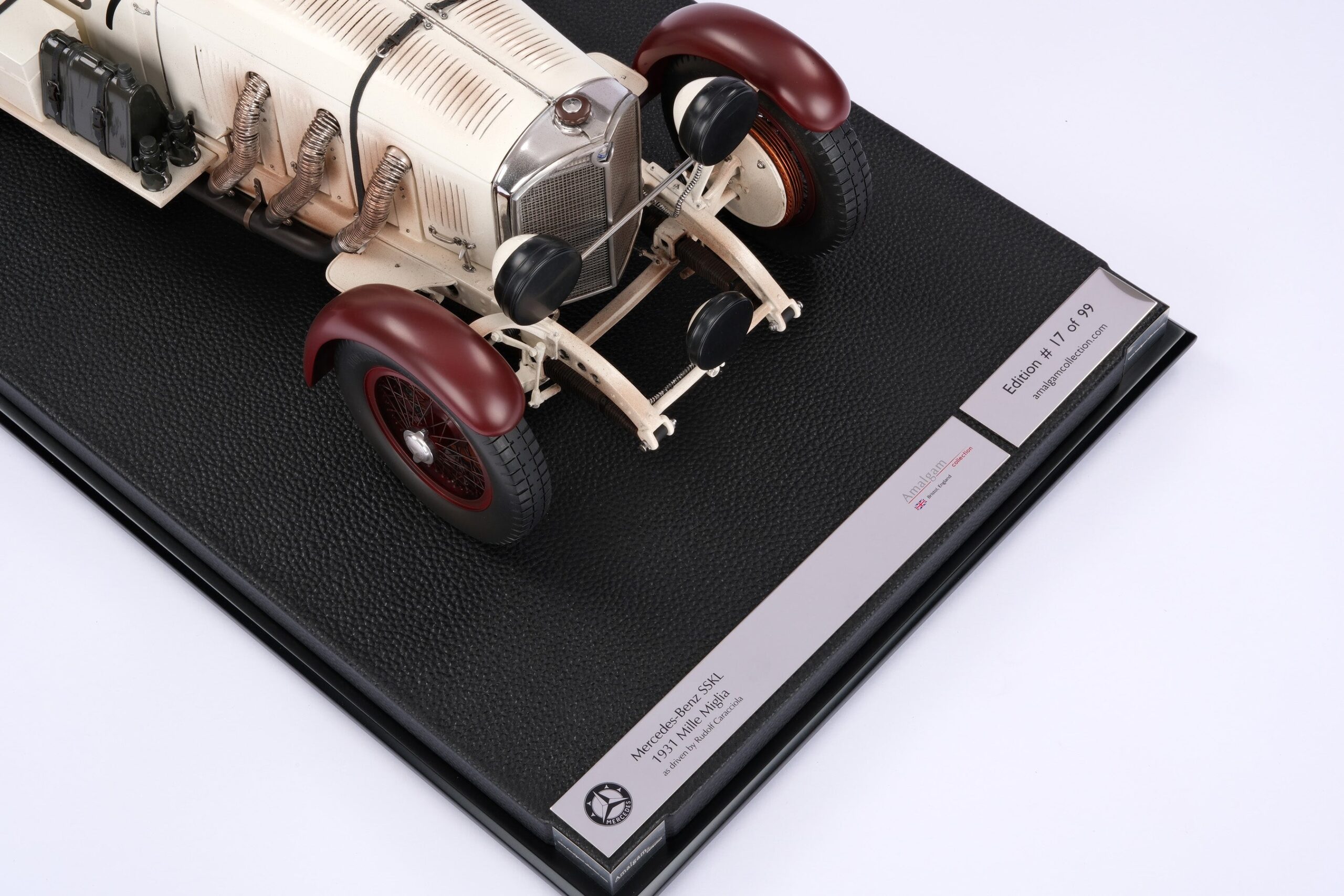 Amalgam Mercedes-Benz SSKL 1931 Mille Miglia Winner Patiniert - Weiß | 1:8 – Bild 19