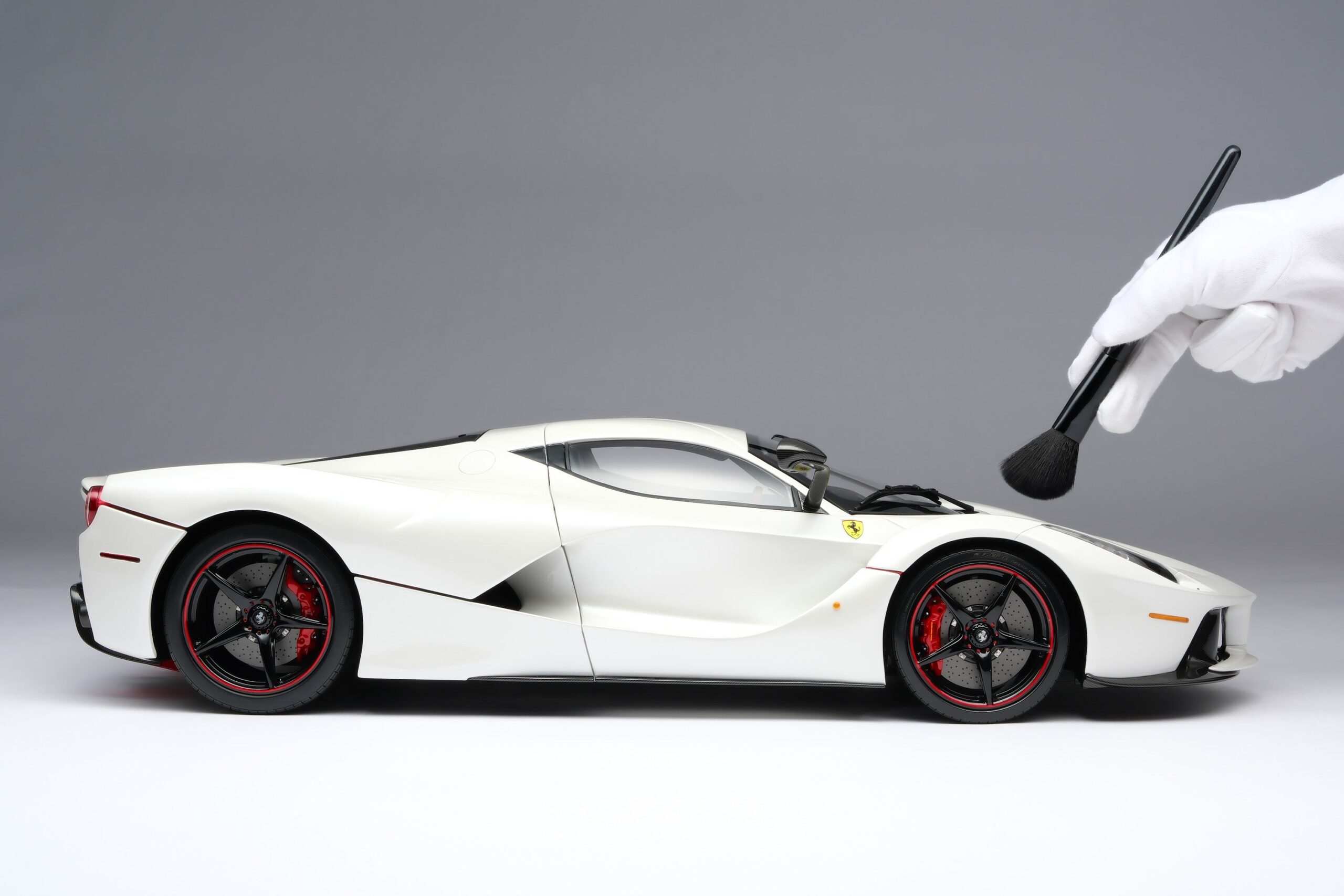 Amalgam Ferrari LaFerrari & LaFerrari Aperta Tailor Made | 1:8 - Image 15
