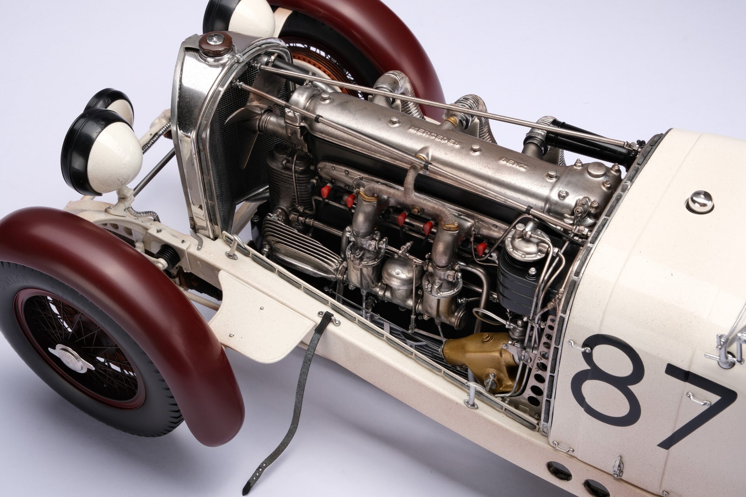Amalgam Mercedes-Benz SSKL 1931 Mille Miglia Winner Patiniert - Weiß | 1:8 – Bild 17