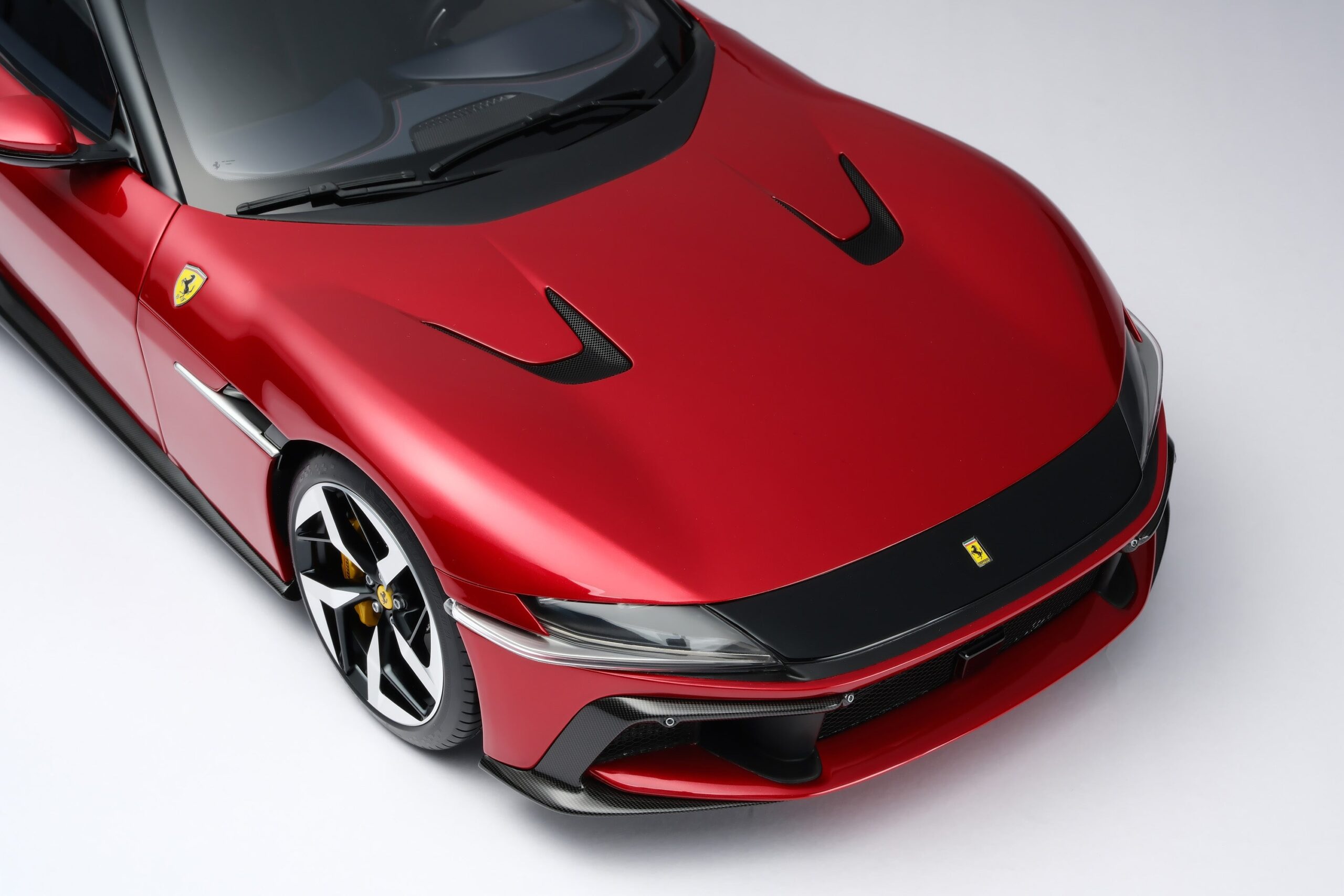 Amalgam Ferrari 12Cilindri - Rot | 1:8 - Image 15