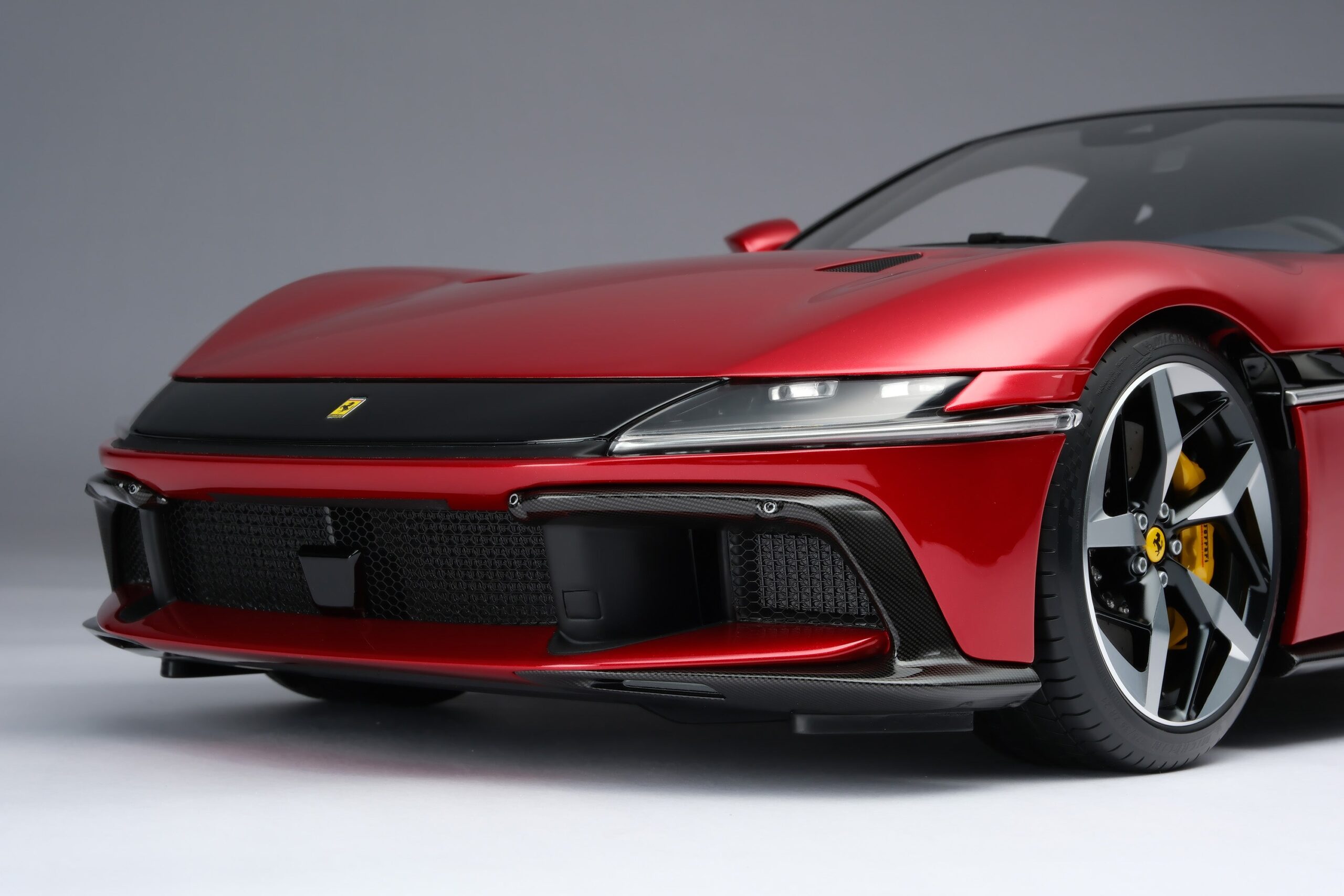 Amalgam Ferrari 12Cilindri - Rot | 1:8 - Image 18