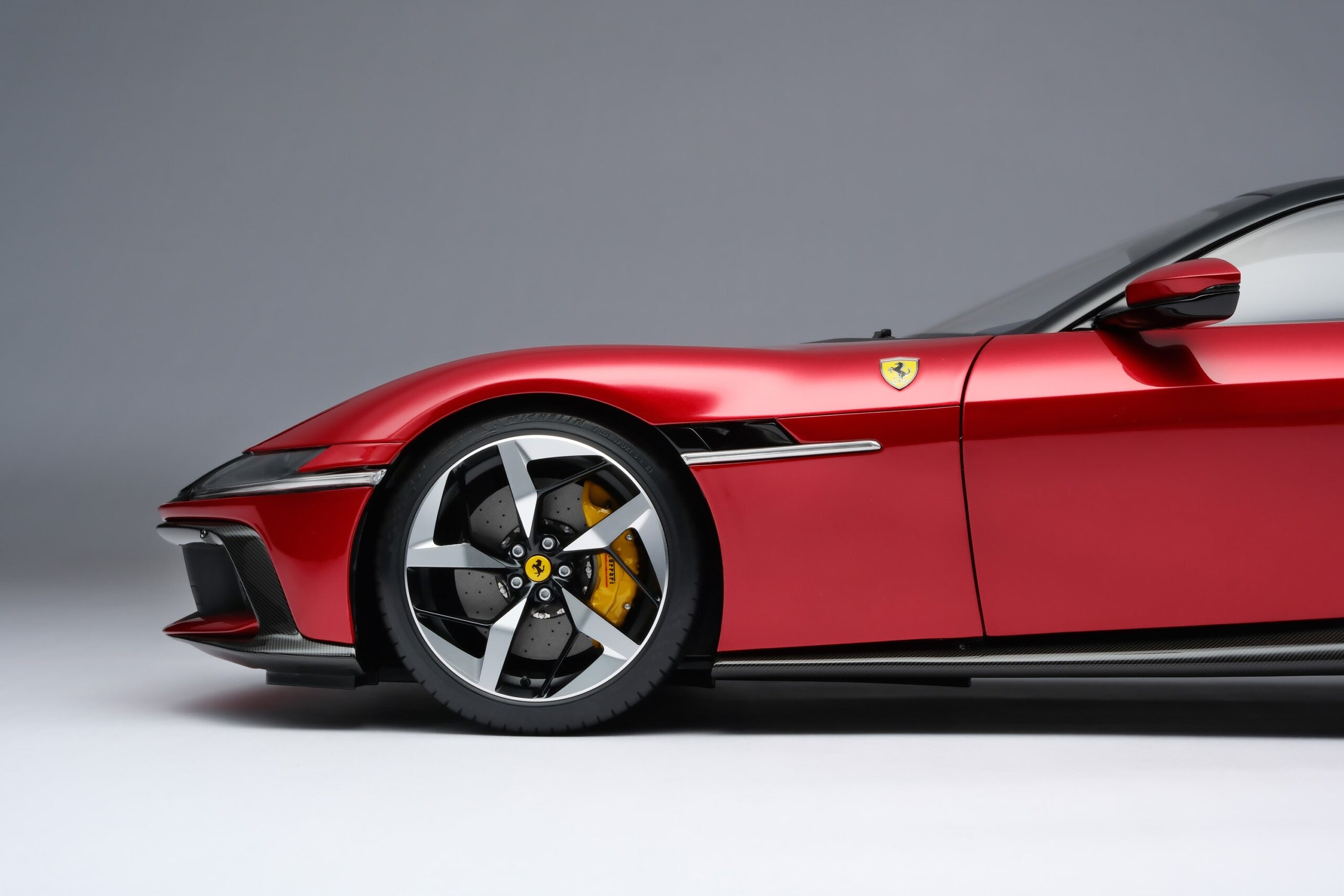 Amalgam Ferrari 12Cilindri - Rot | 1:8 - Image 21