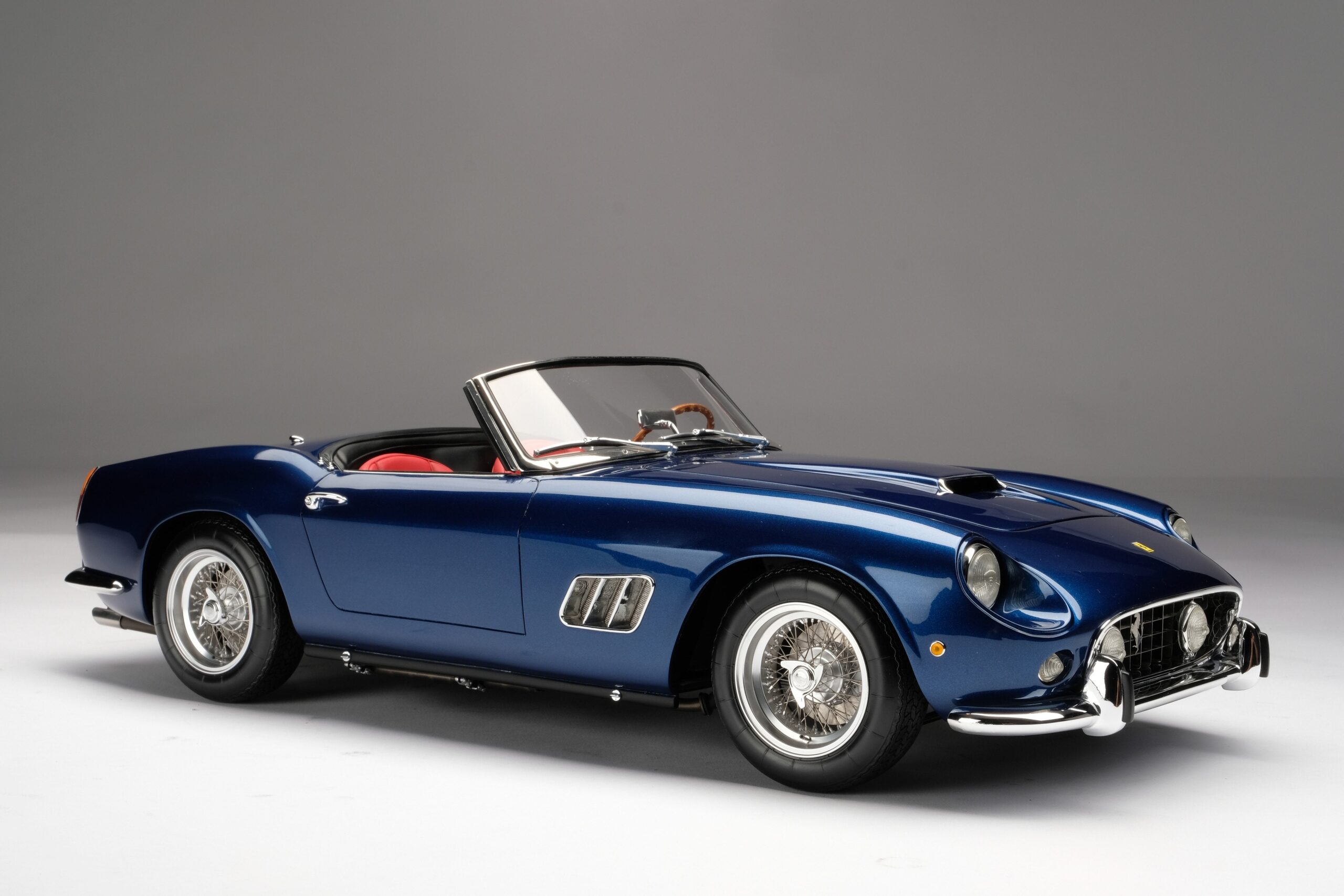 Amalgam Ferrari 250 GT California Spyder SWB (1960) - Blue | 1:8