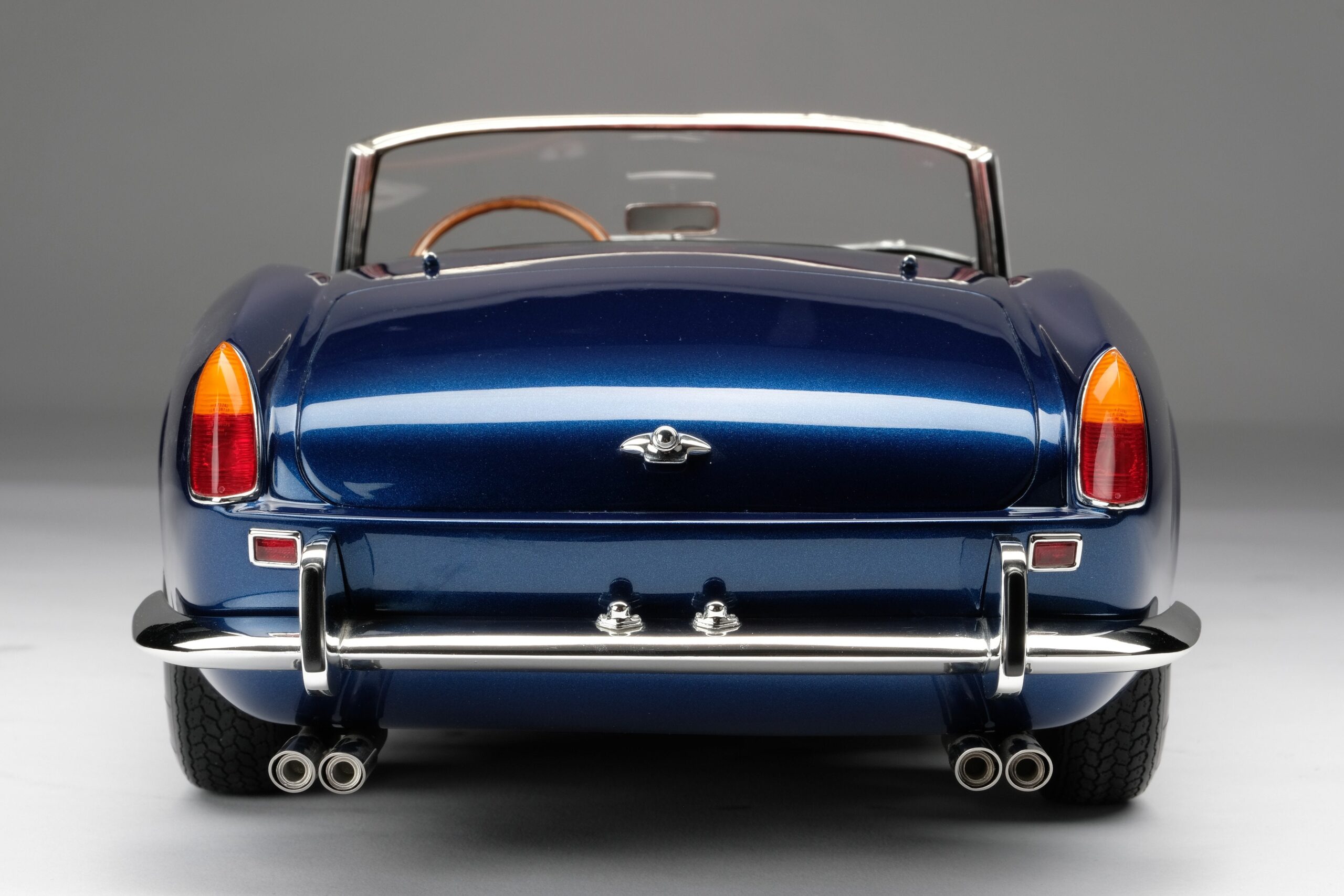 Amalgam Ferrari 250 GT California Spyder SWB (1960) - Blau | 1:8 - Image 11