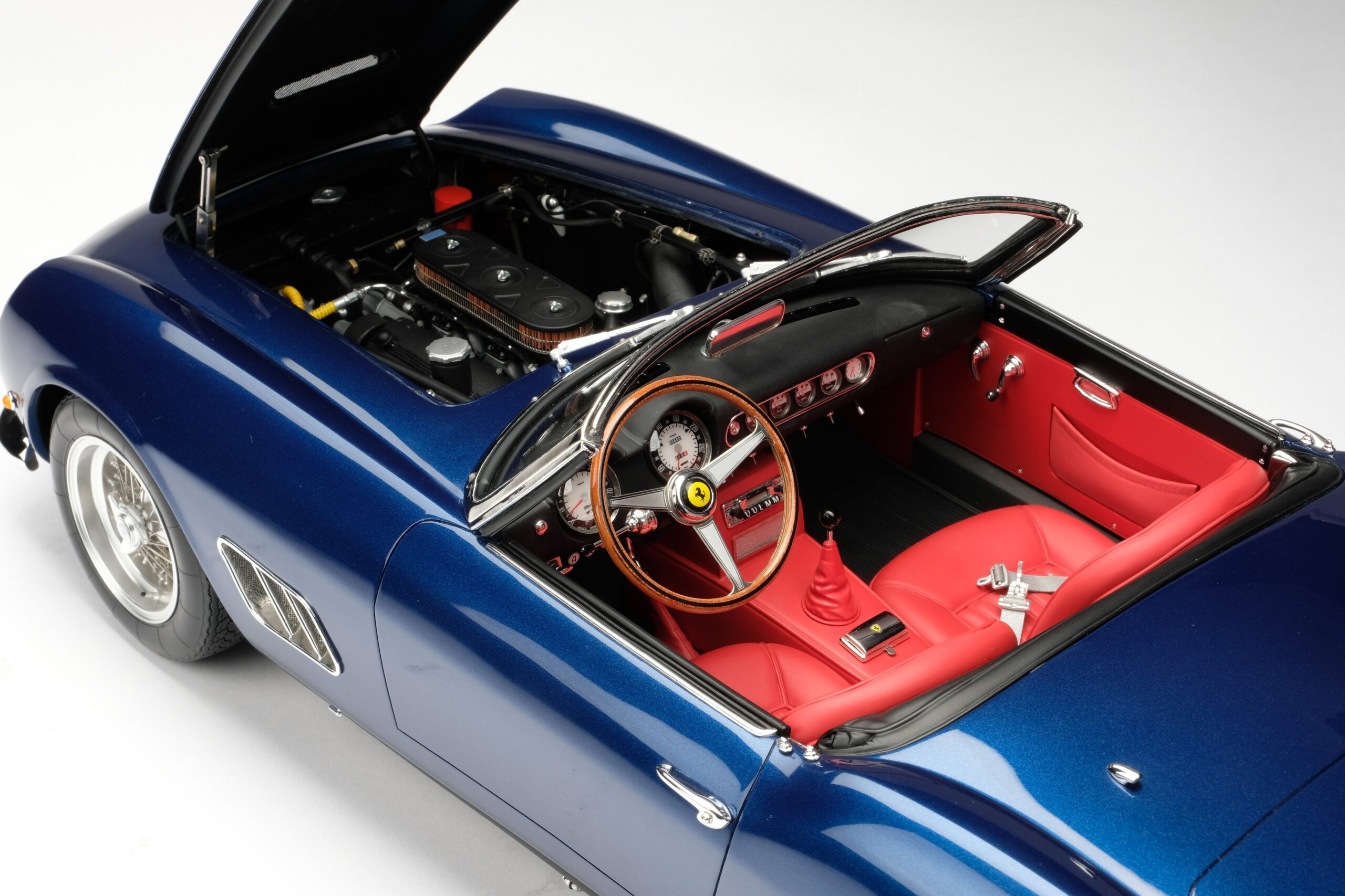 Amalgam Ferrari 250 GT California Spyder SWB (1960) - Blau | 1:8 - Image 14