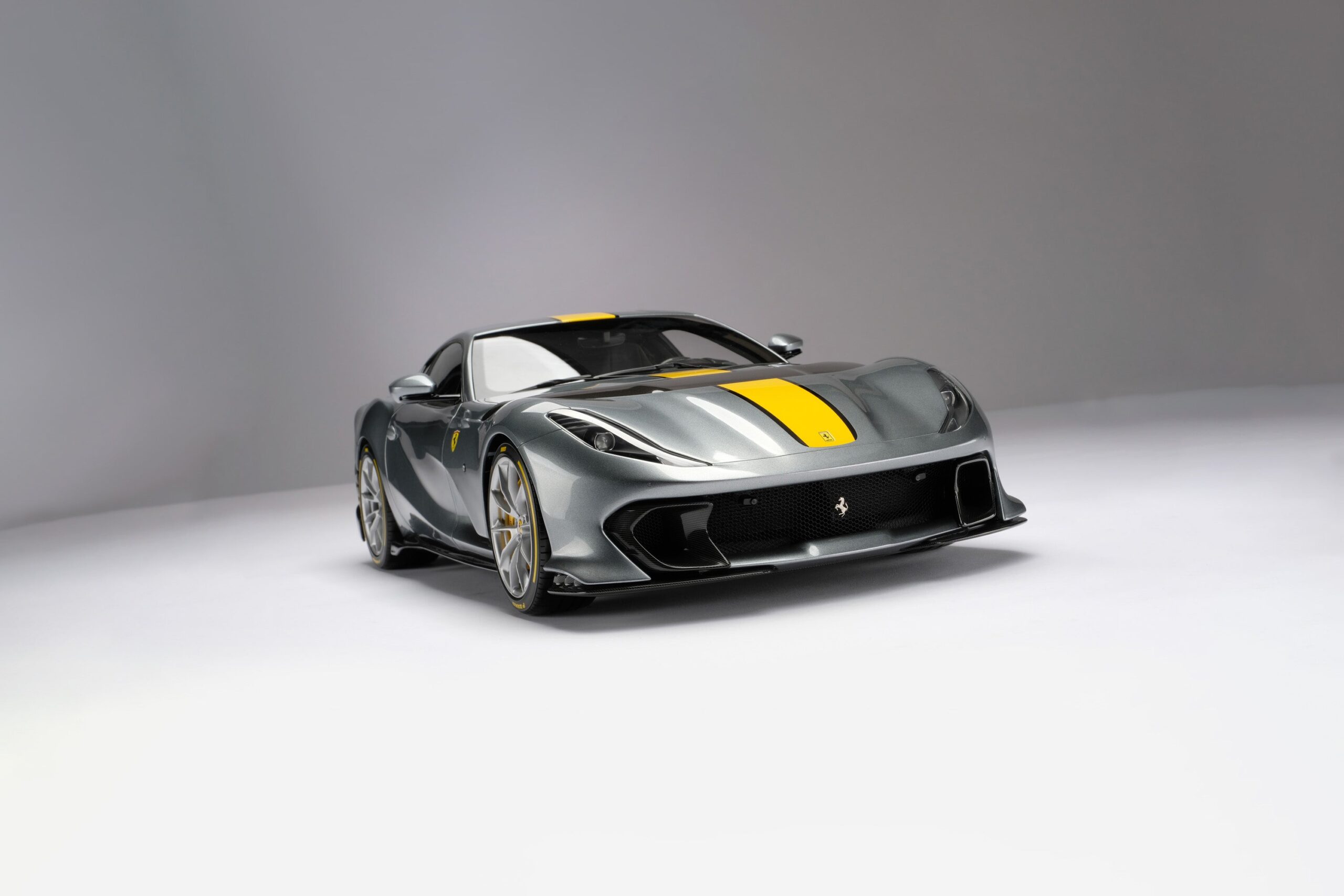 Amalgam Ferrari 812 Competizione (2021) | 1:8 - Image 2