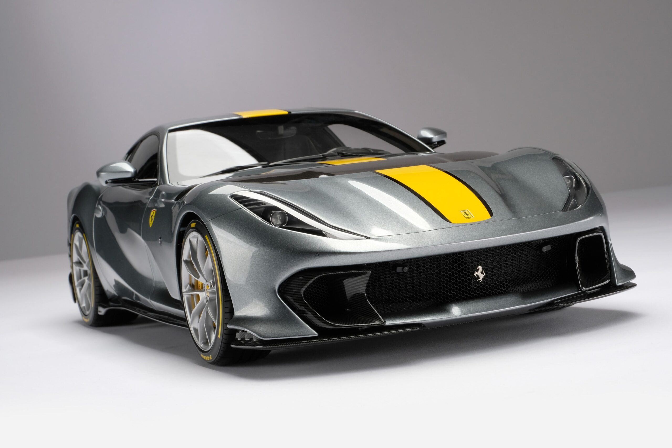 Amalgam Ferrari 812 Competizione (2021) | 1:8