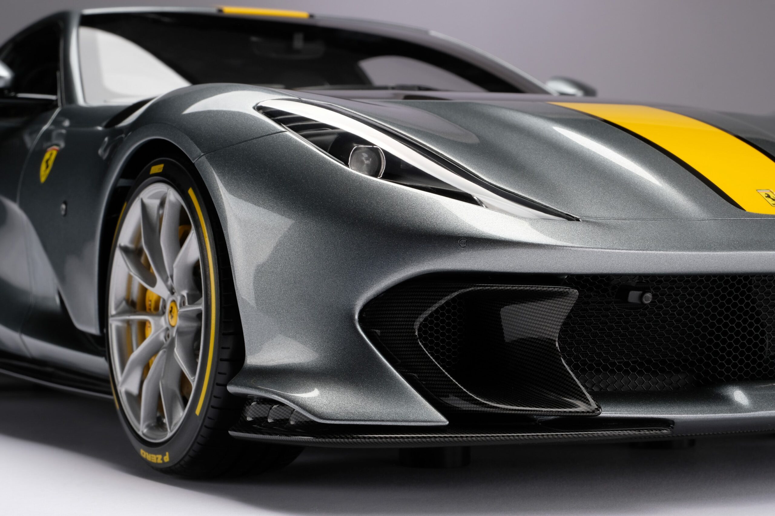 Amalgam Ferrari 812 Competizione (2021) | 1:8 - Image 5