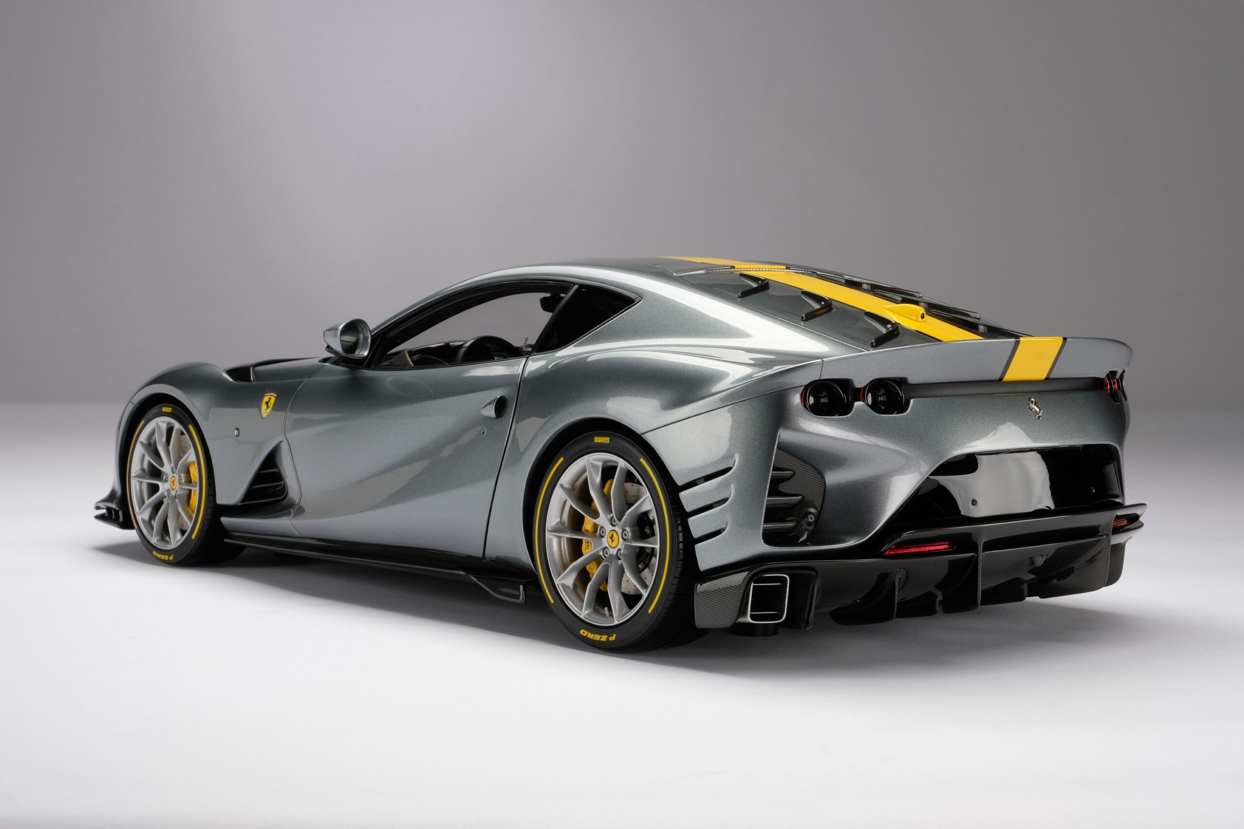 Amalgam Ferrari 812 Competizione (2021) | 1:8 - Image 8
