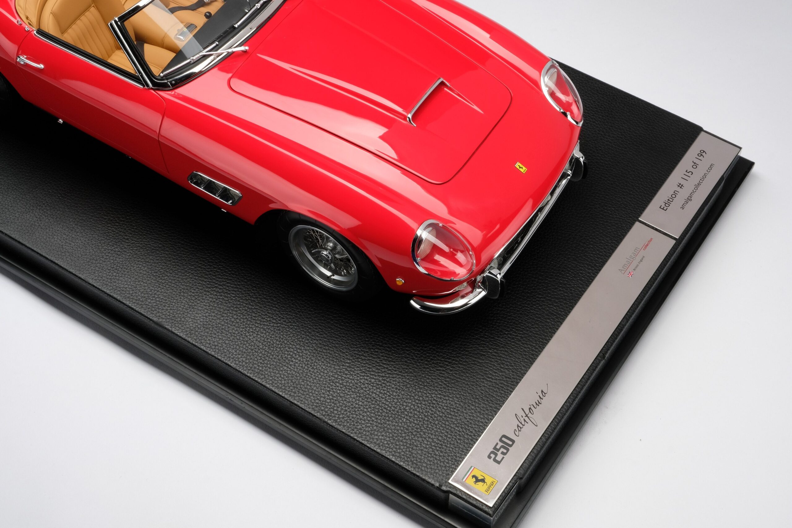 Amalgam Ferrari 250 GT California Spyder SWB (1960) - Rot | 1:8 - Image 7