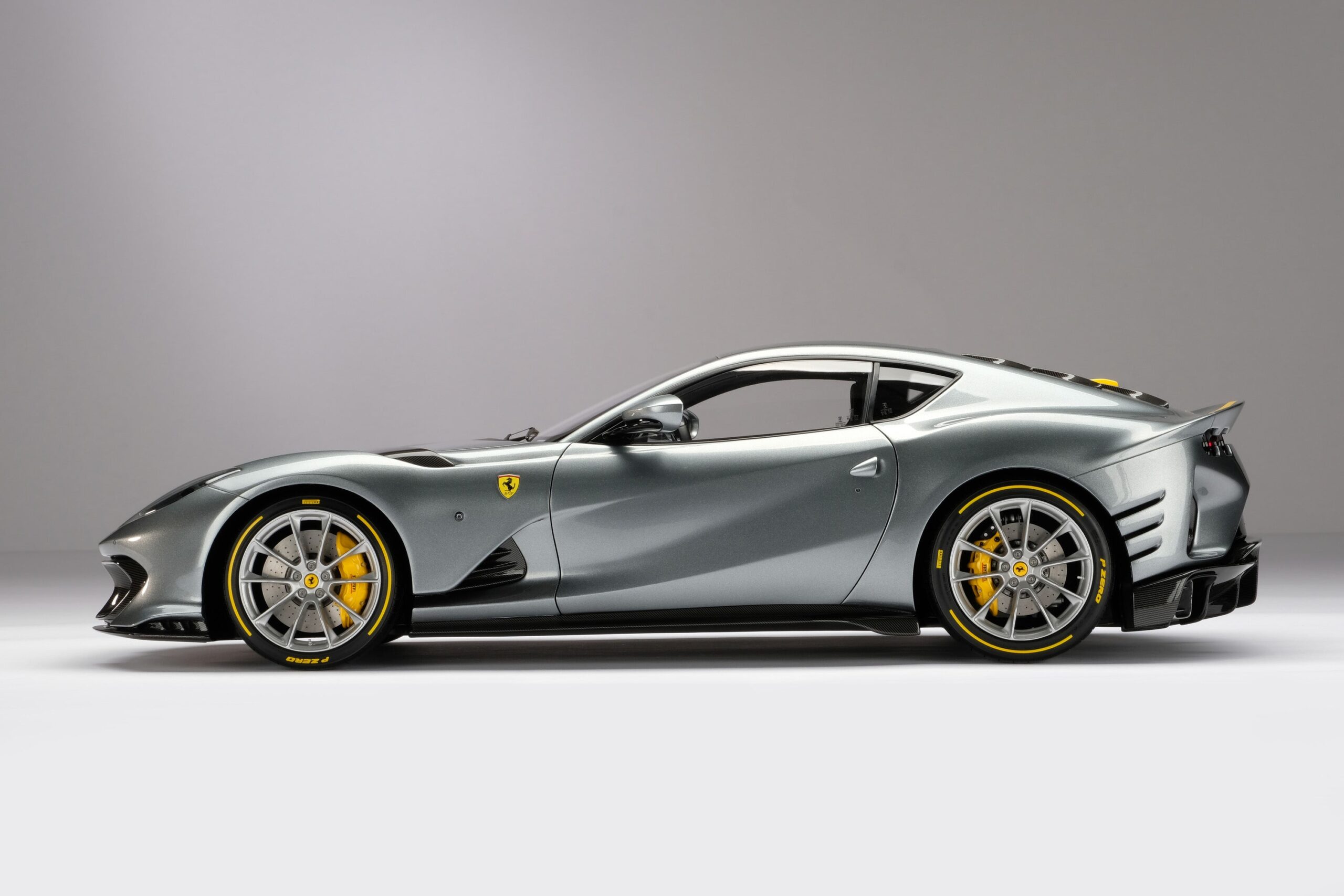 Amalgam Ferrari 812 Competizione (2021) | 1:8 - Image 7