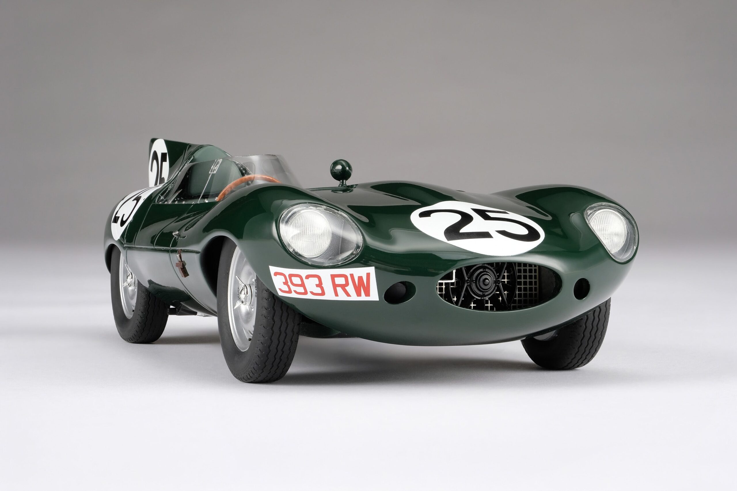 Amalgam Jaguar D-type 1956 Reims Winner - Grün | 1:18 – Bild 14