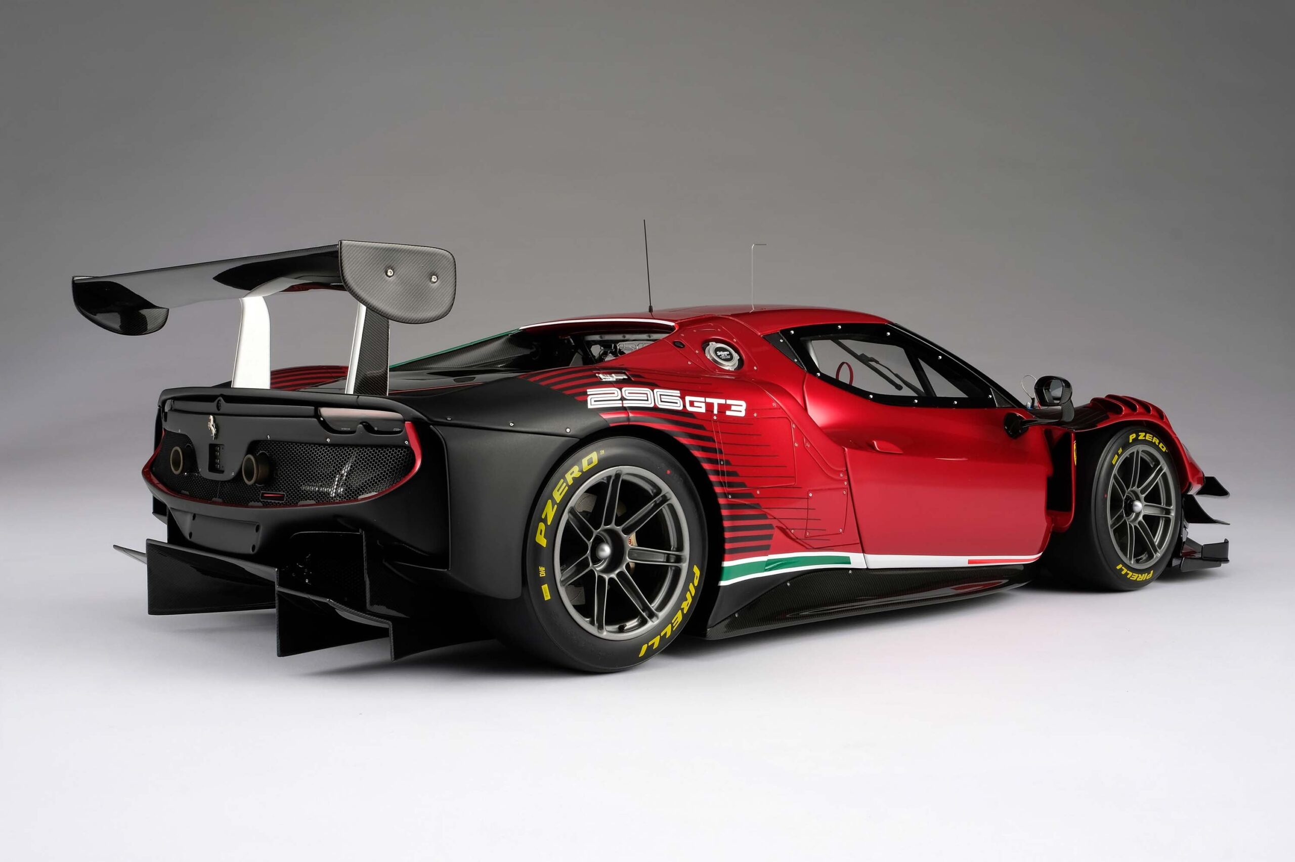 Amalgam Ferrari 296 GT3 | 1:8 - Image 14