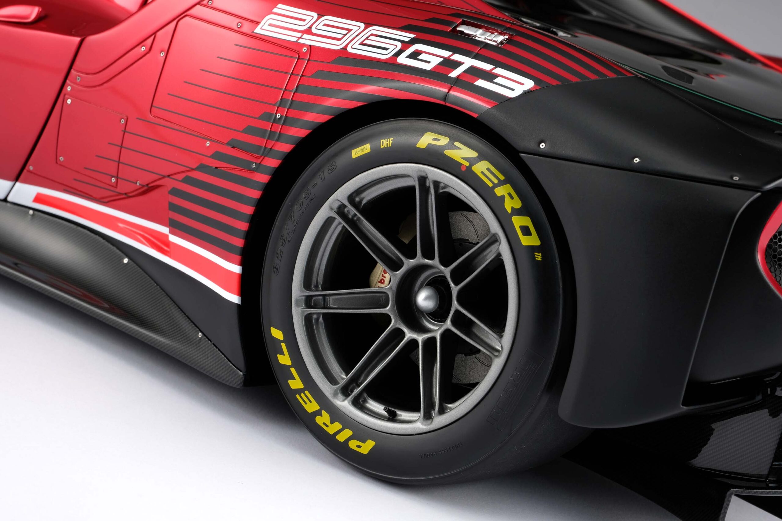 Amalgam Ferrari 296 GT3 | 1:8 - Image 19