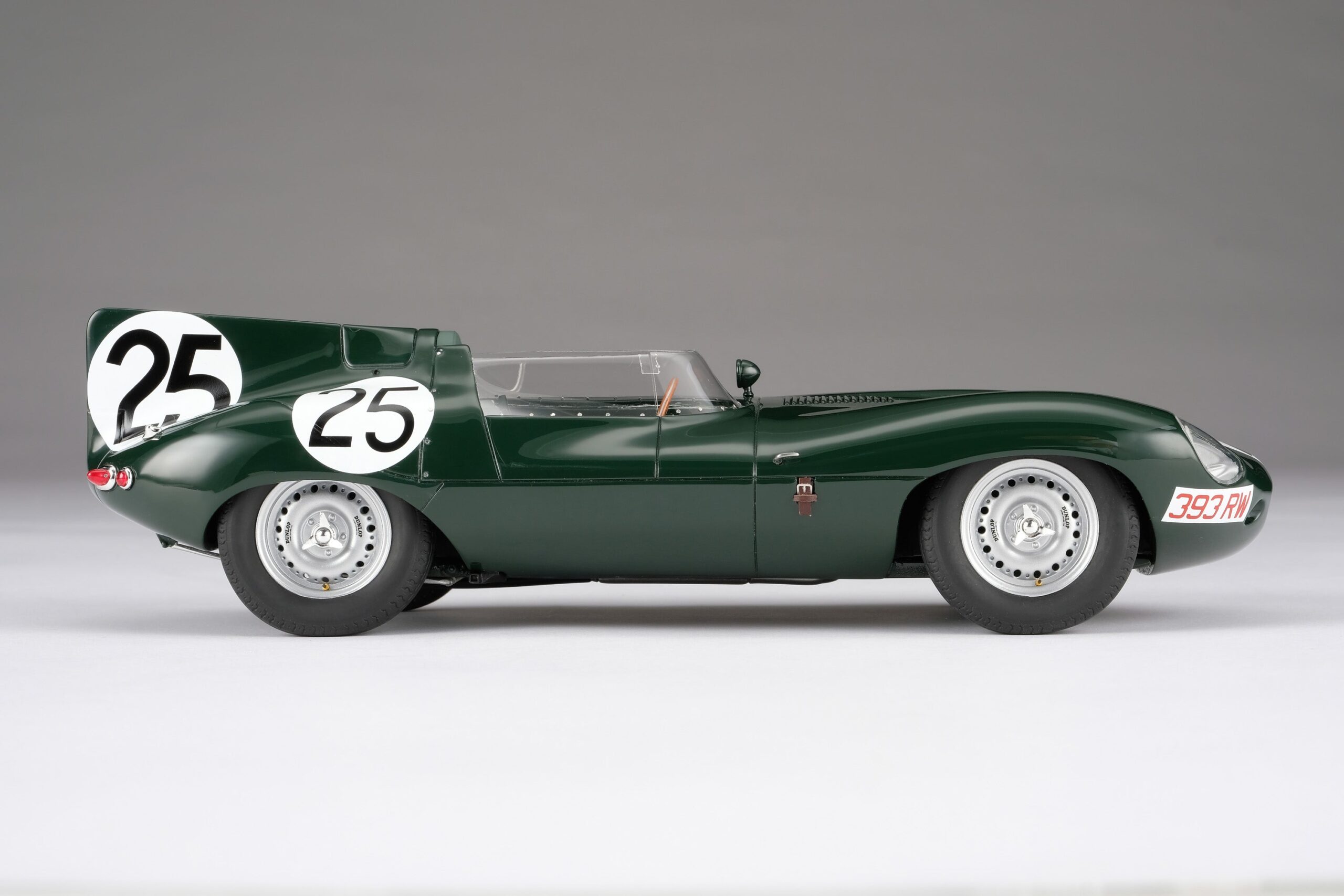 Amalgam Jaguar D-type 1956 Reims Winner - Grün | 1:18 – Bild 13