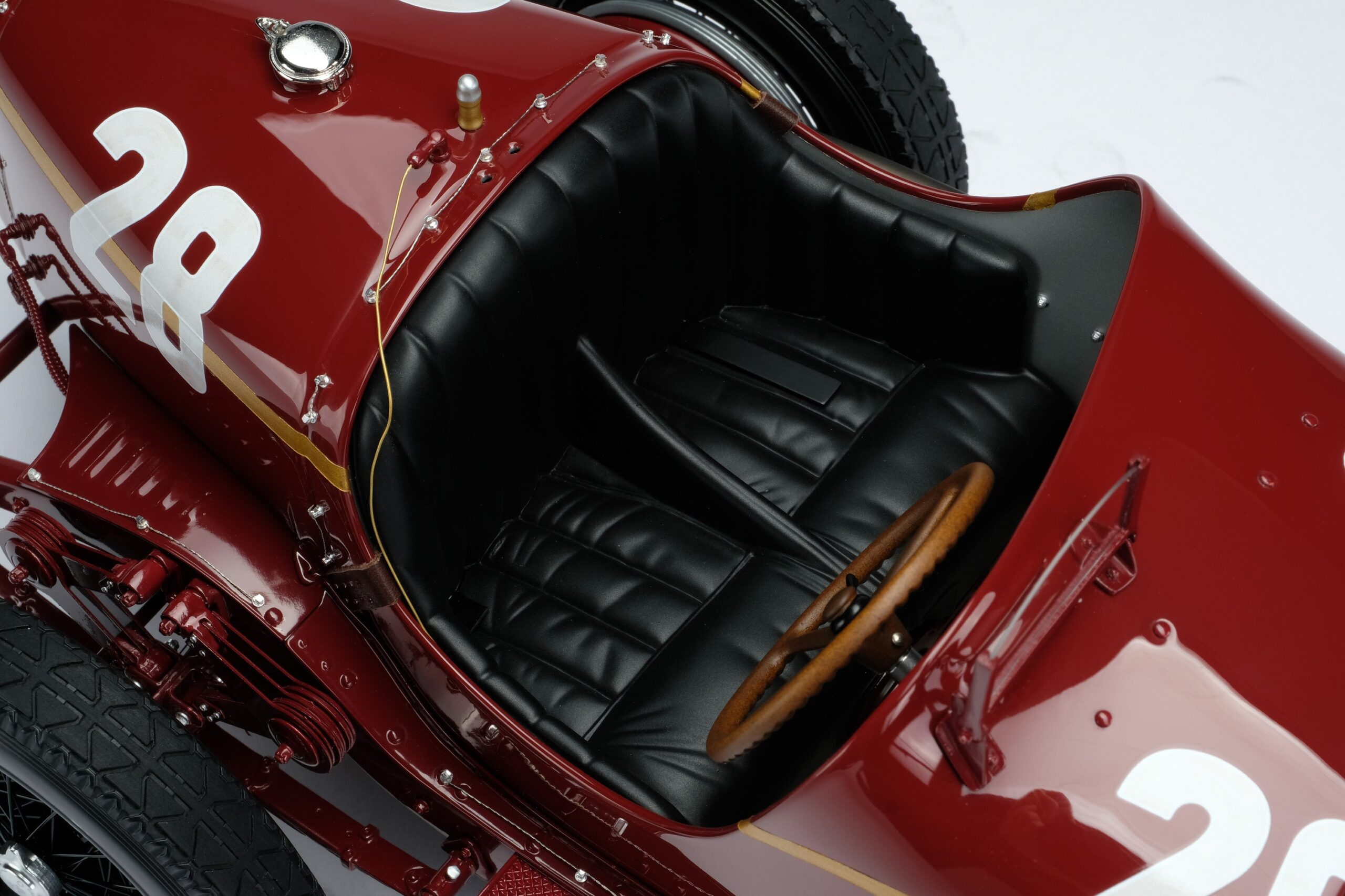 Amalgam Alfa Romeo 8C 2300 "Monza" 1932 Monaco Grand Prix Winner - Tazio Nuvolari - Rot | 1:8 - Image 17