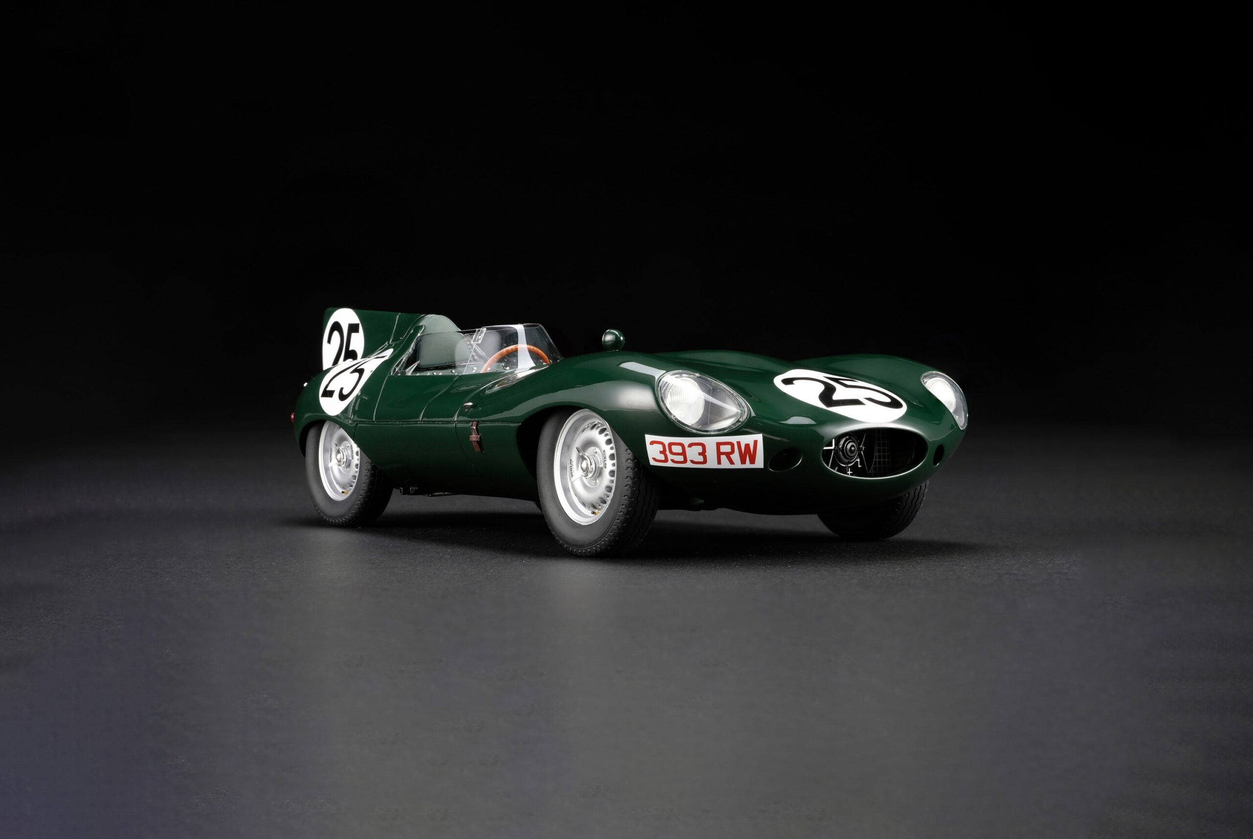 Amalgam Jaguar D-type 1956 Reims Winner - Grün | 1:18 – Bild 2