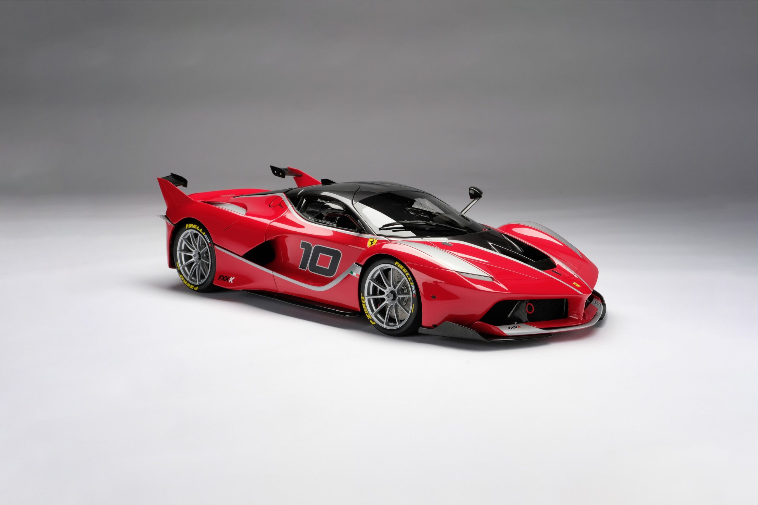 Amalgam Ferrari FXX K (2014) | 1:8 - 画像2