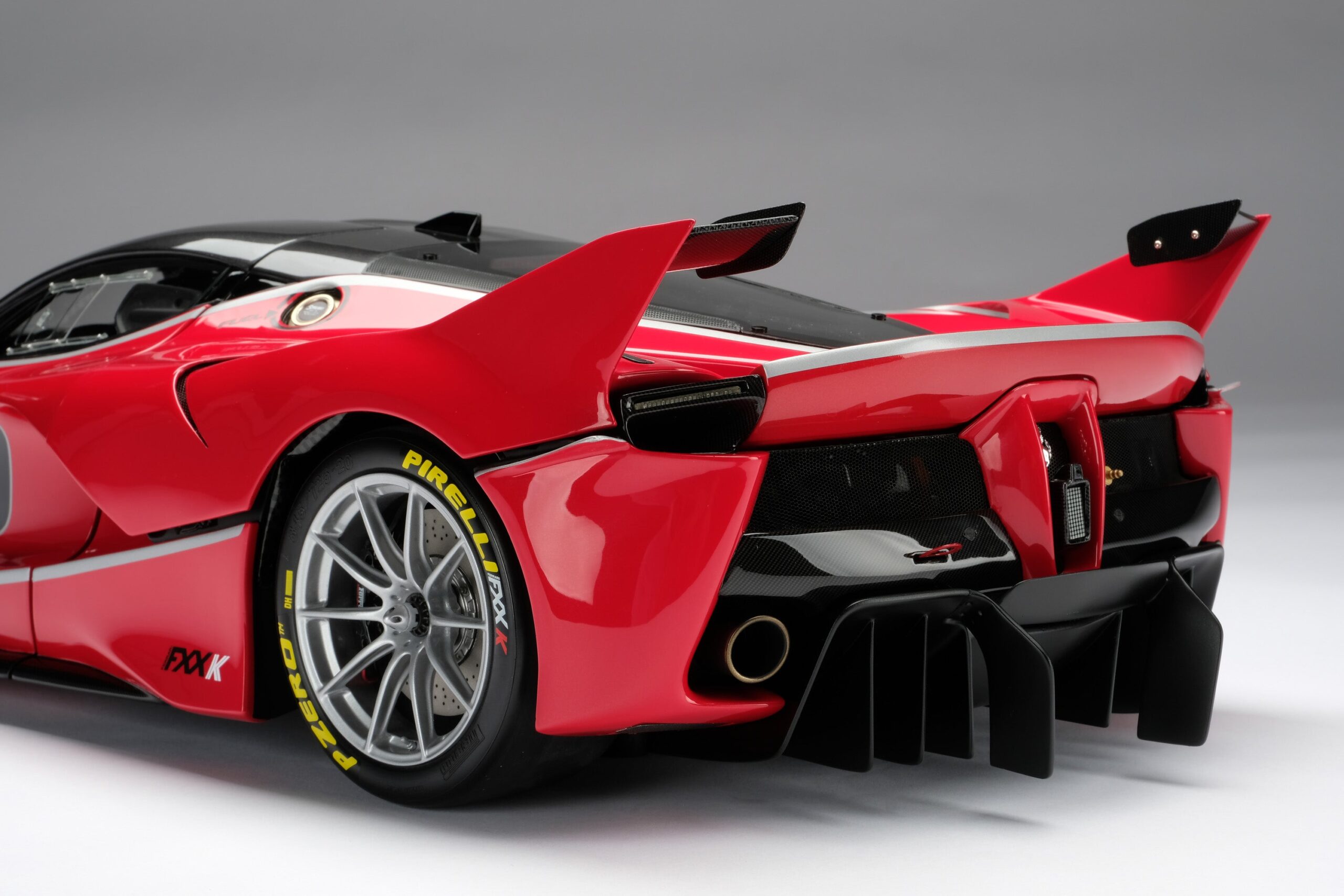 Amalgam Ferrari FXX K (2014) | 1:8 - 画像9