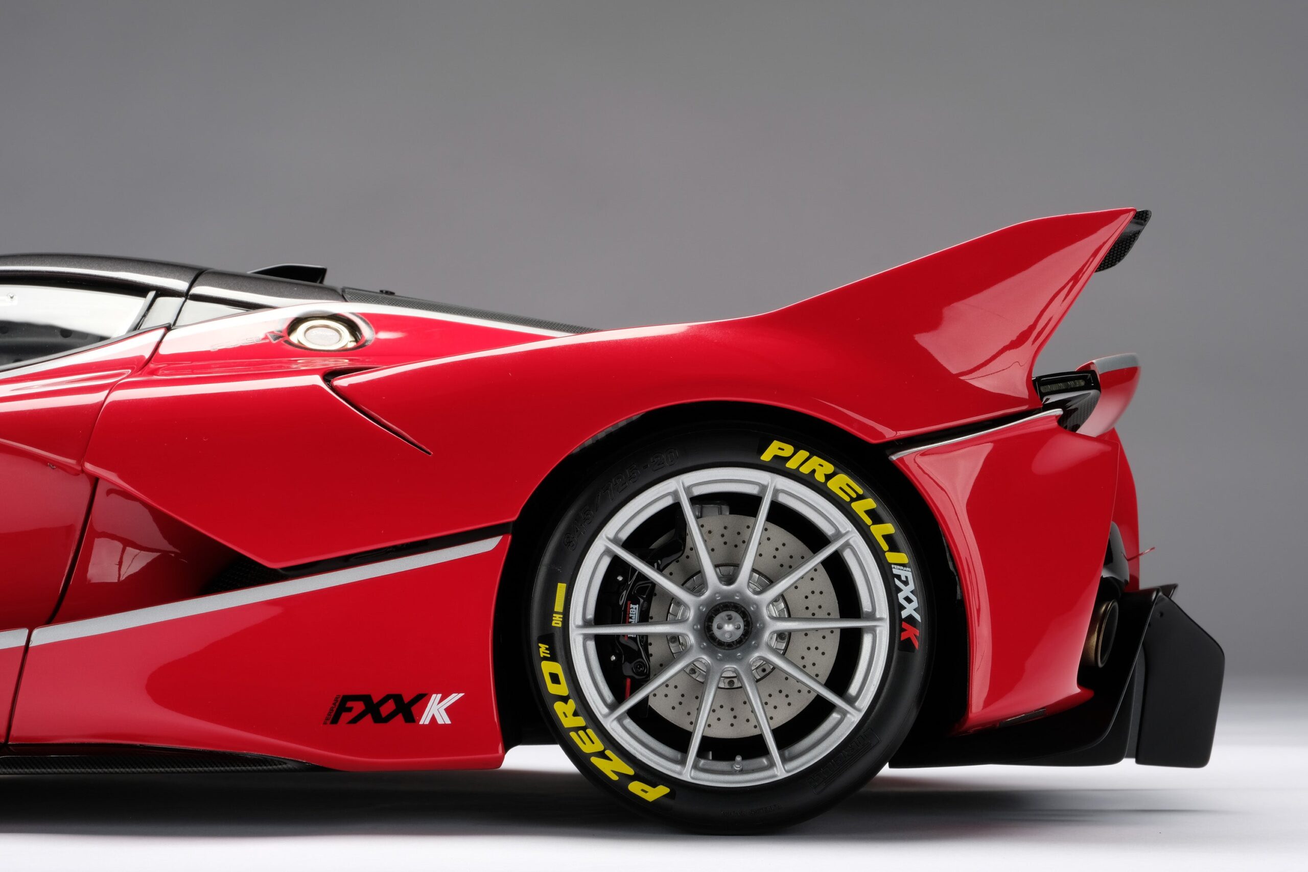 Amalgam Ferrari FXX K (2014) | 1:8 - 画像18