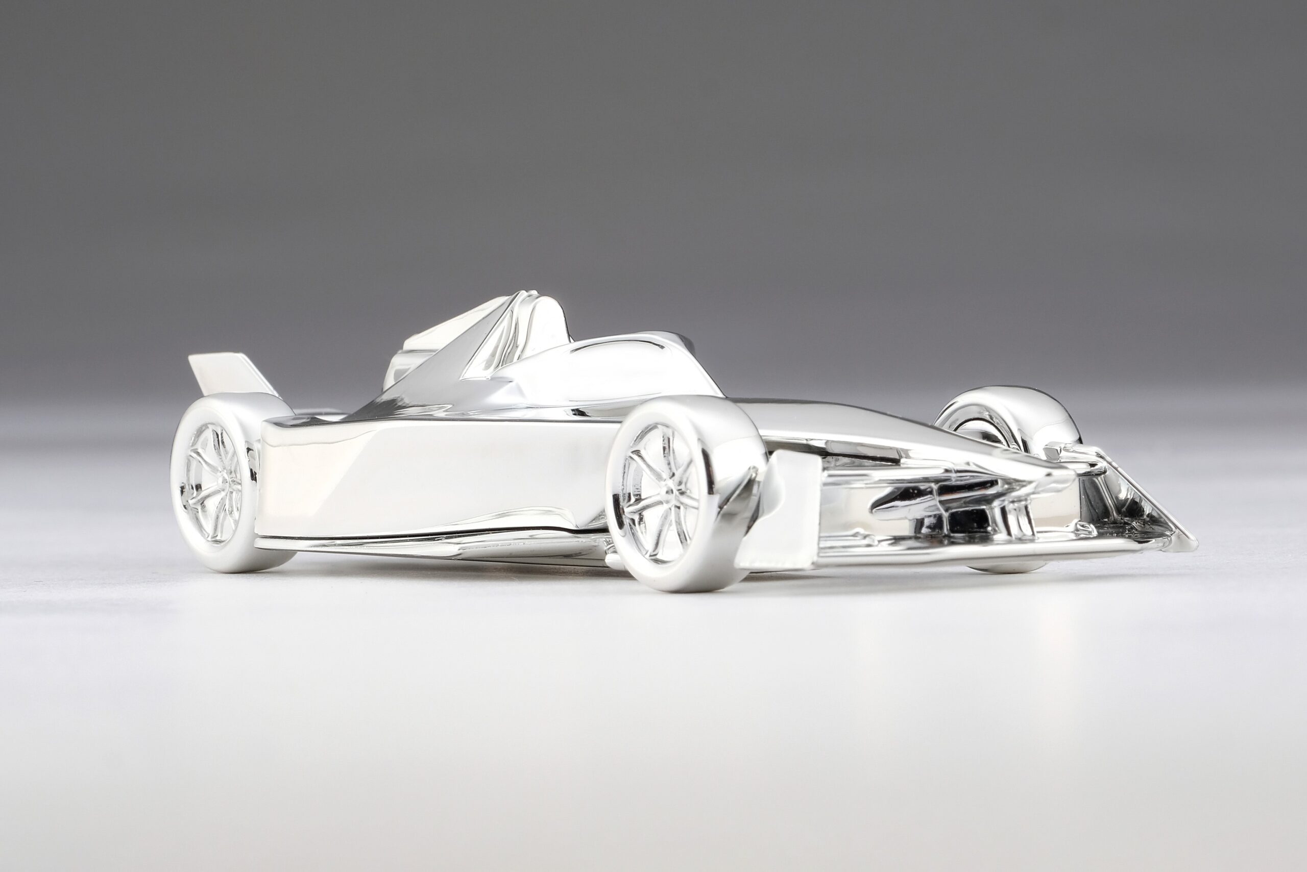 Amalgam Formula E GEN3 Miniature Sculpture | 1:8 - Imagen 6