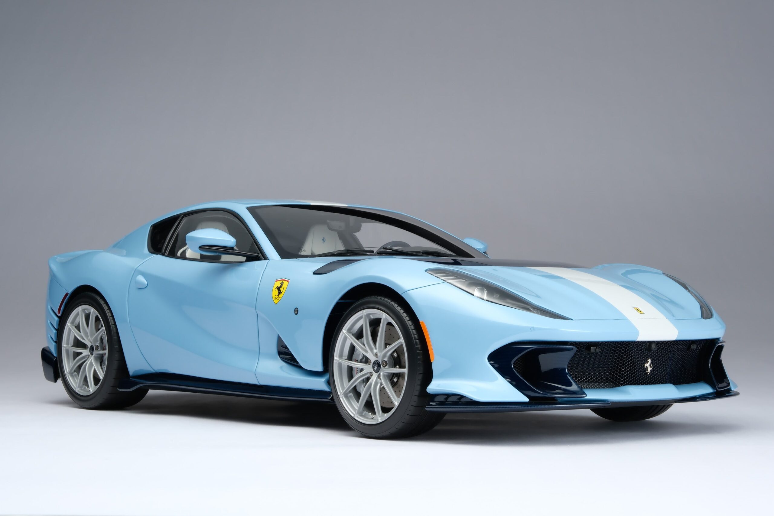 Amalgam Ferrari 812 Competizione & Competizione A Tailor Made | 1:8 - Image 11