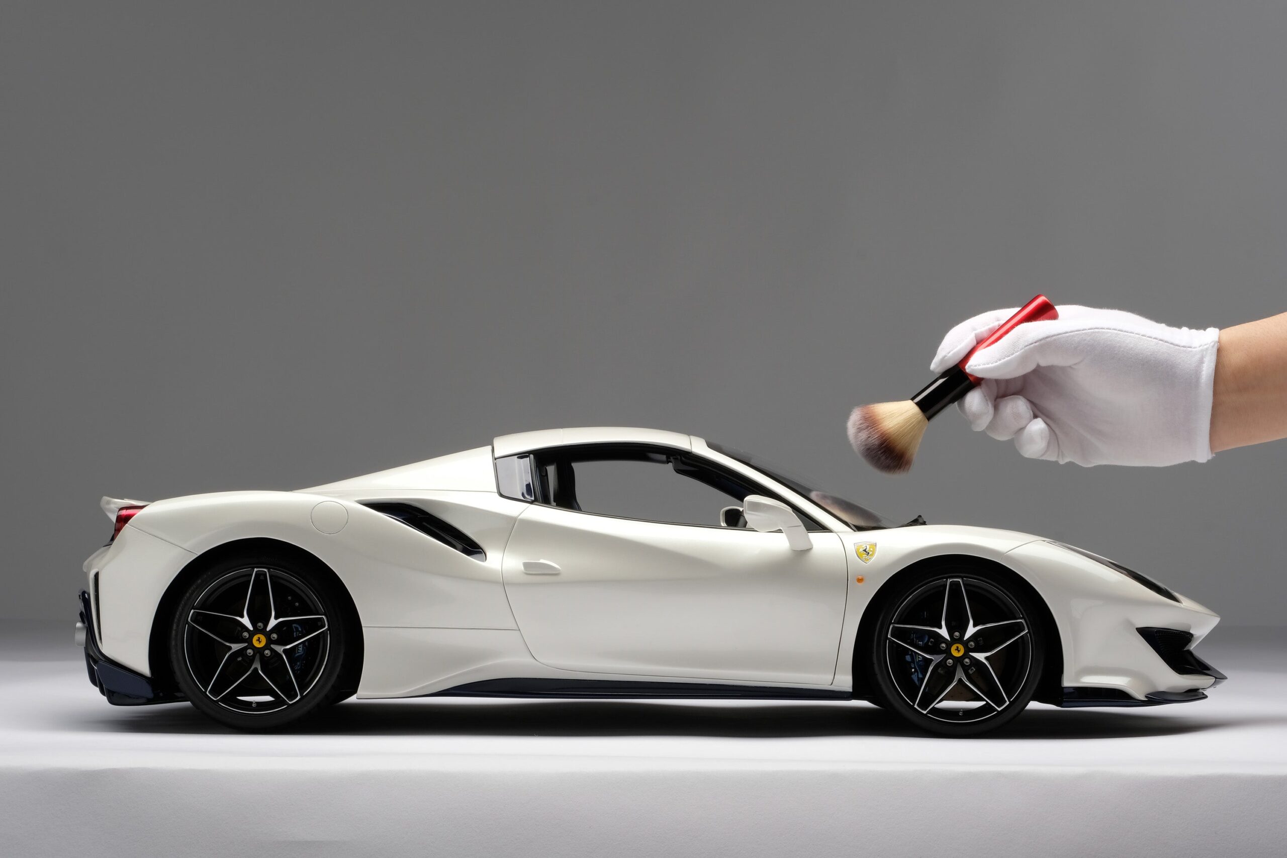 Amalgam Ferrari 488 Pista Spider (2018) - Blau | 1:8 - 画像24