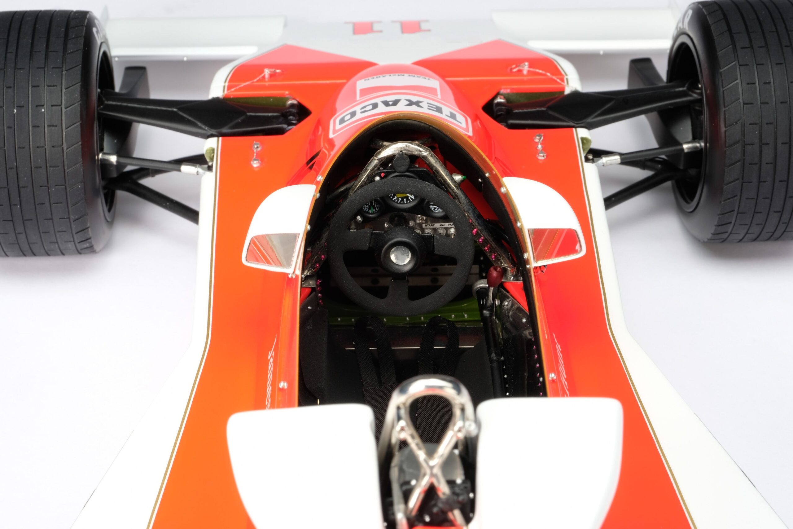 Amalgam McLaren M23D 1976 Japanese Grand Prix - James Hunt | 1:8 – Bild 12