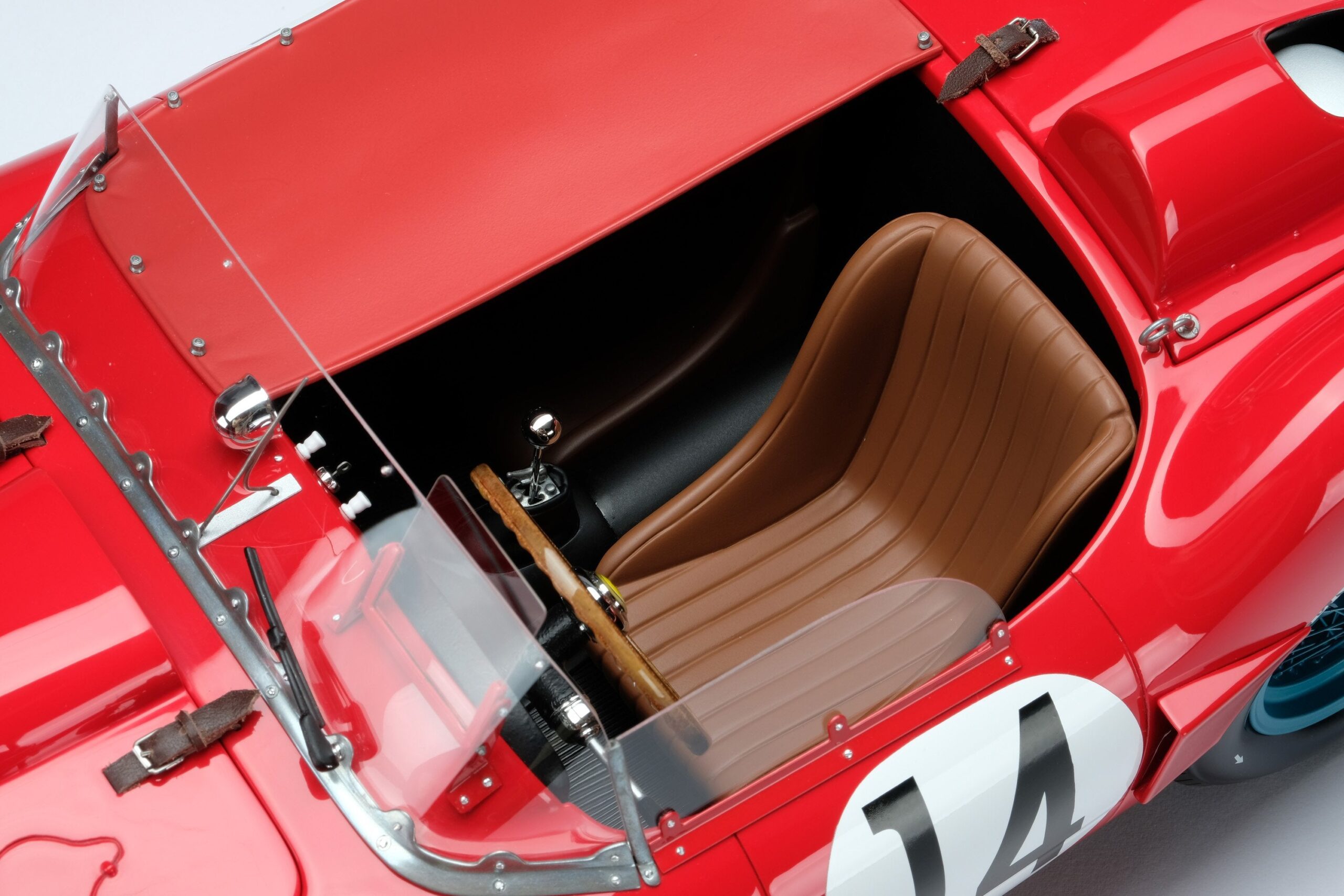 Amalgam Ferrari 250 TR 1958 Le Mans Winner - Grün | 1:8 – Bild 15