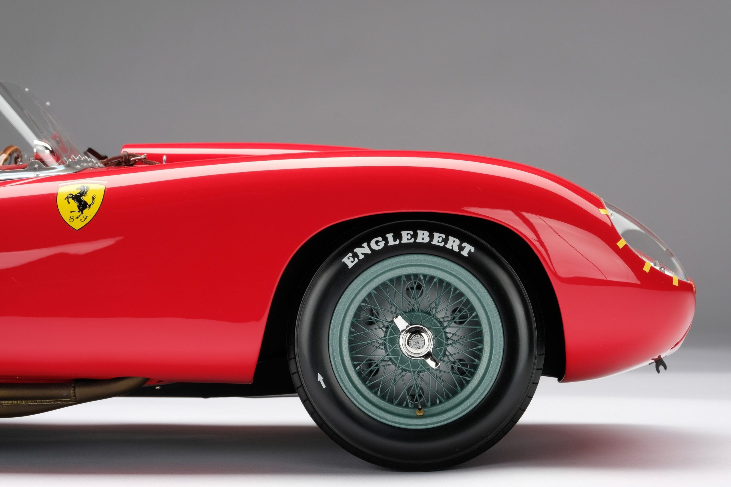 Amalgam Ferrari 250 TR 1958 Le Mans Winner - Grün | 1:8 – Bild 13