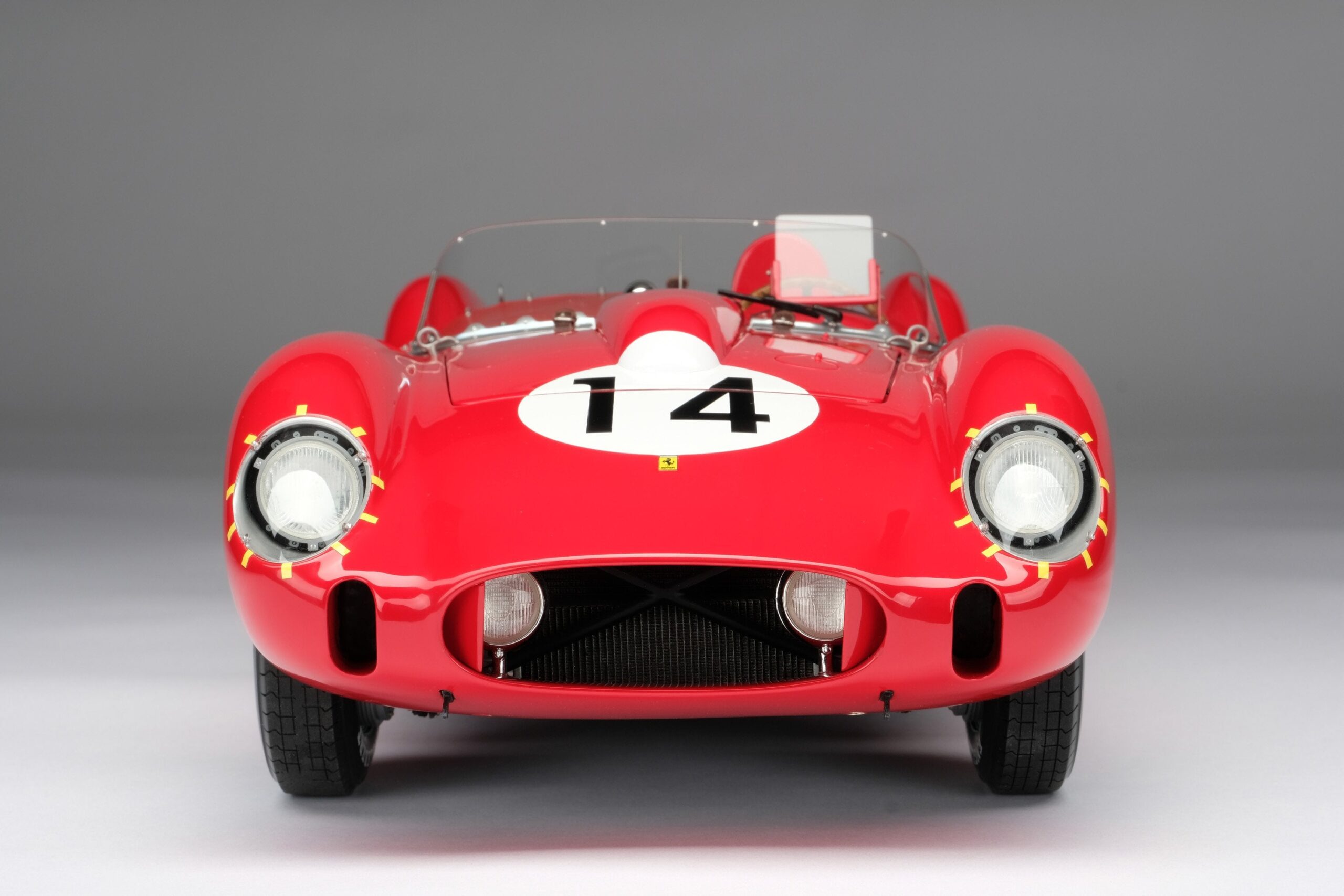 Amalgam Ferrari 250 TR 1958 Le Mans Winner - Grün | 1:8 – Bild 6