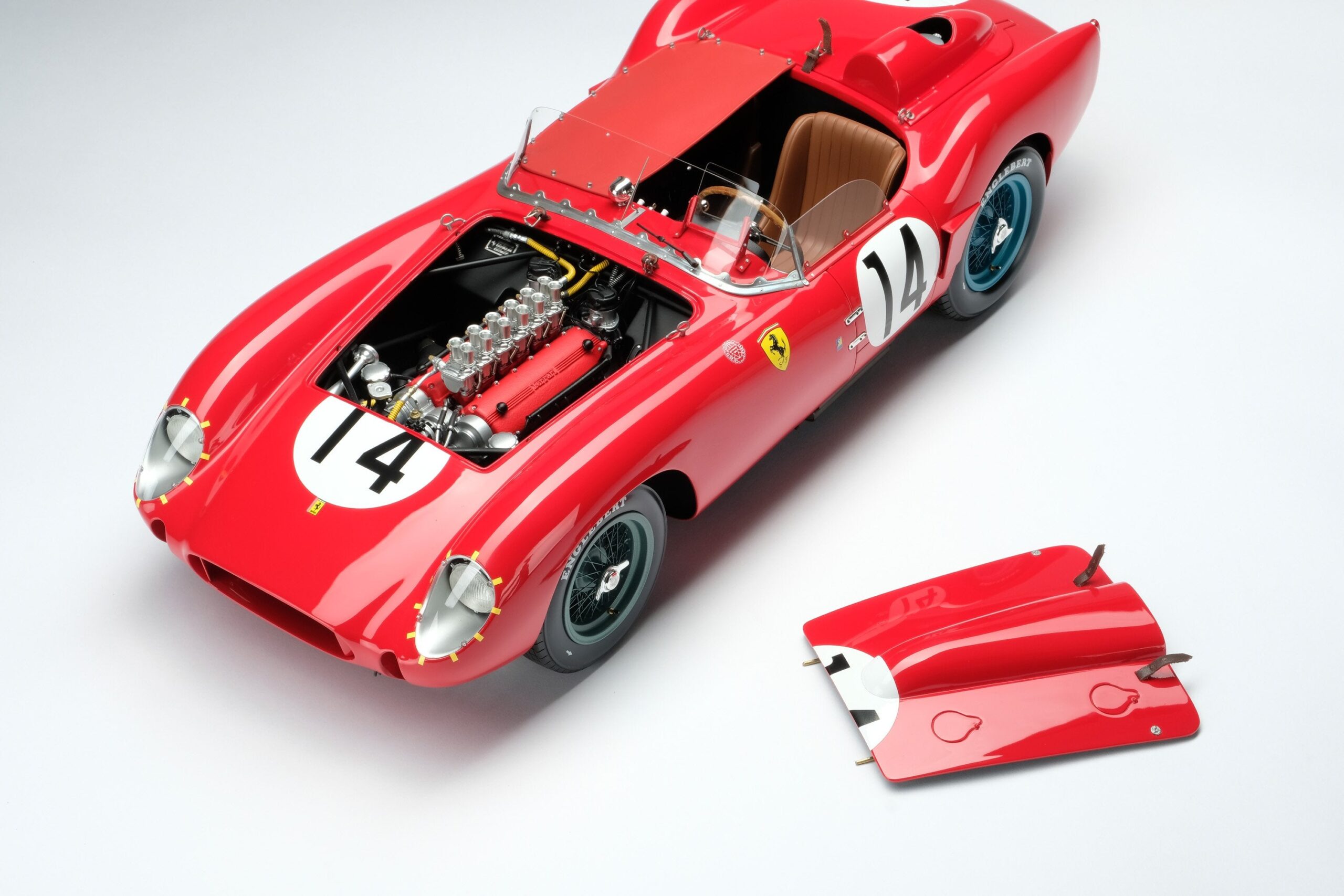 Amalgam Ferrari 250 TR 1958 Le Mans Winner - Grün | 1:8 – Bild 5