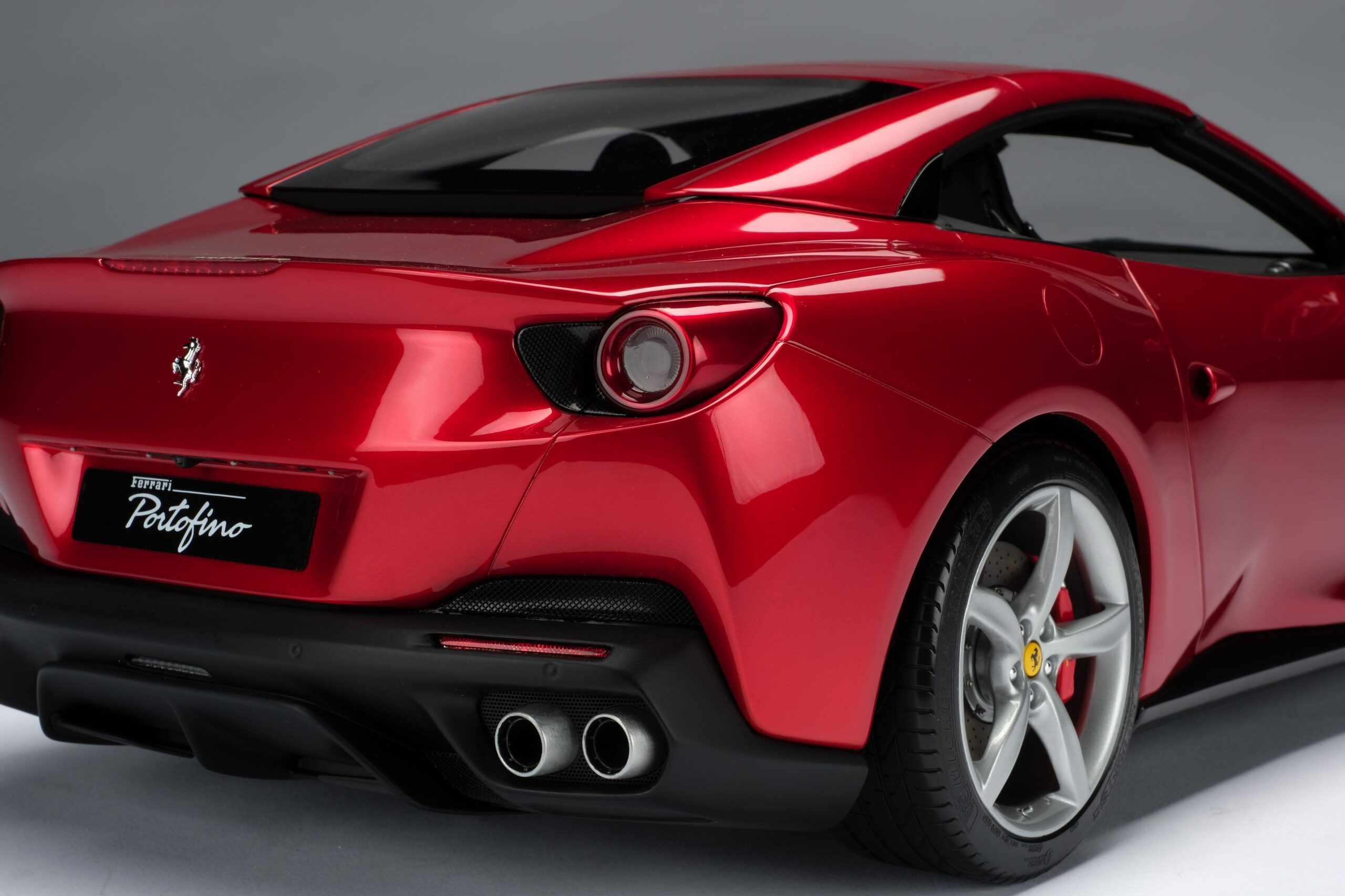 Amalgam Ferrari Portofino (2017) - Grün | 1:8 - 画像17