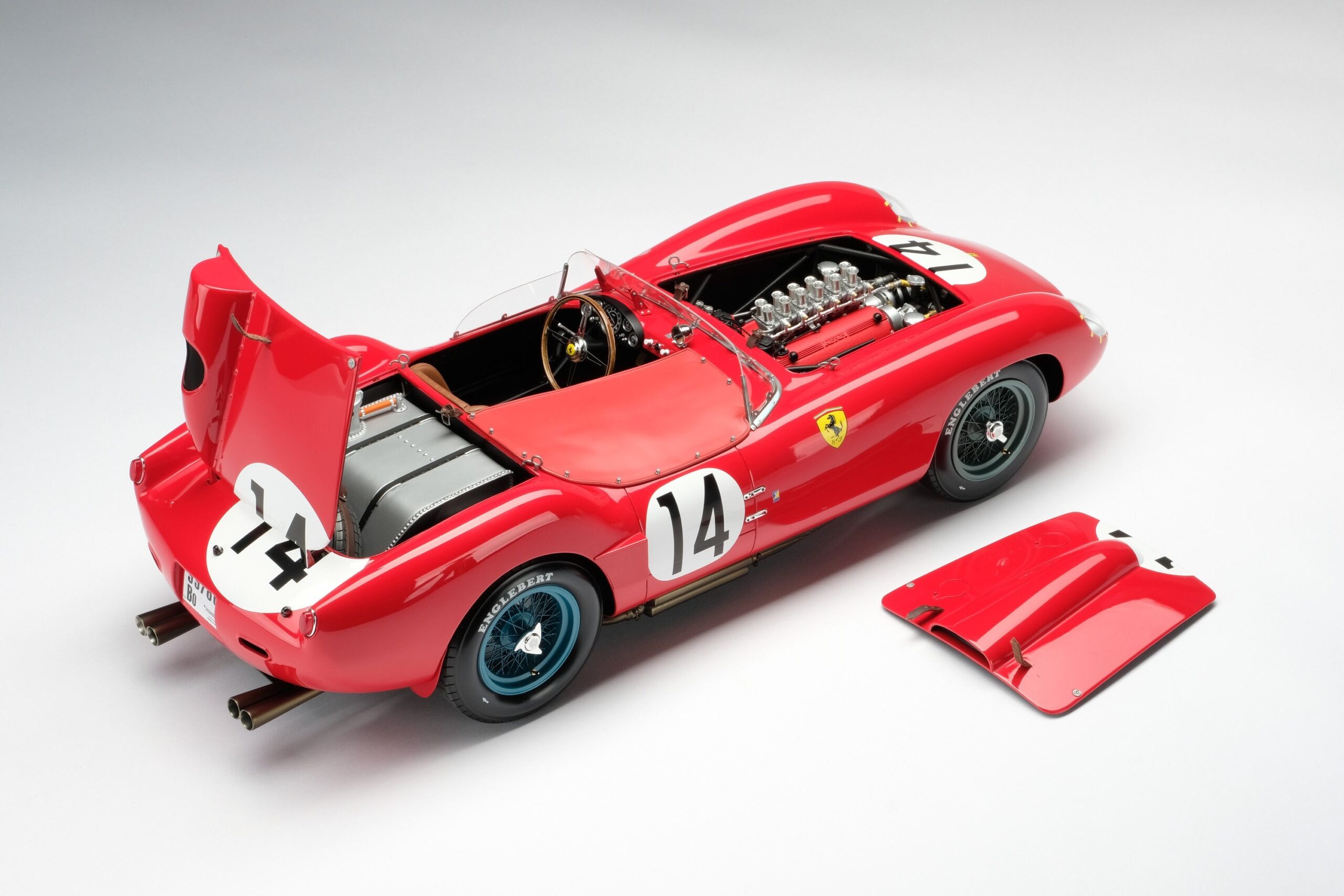 Amalgam Ferrari 250 TR 1958 Le Mans Winner - Grün | 1:8 – Bild 8