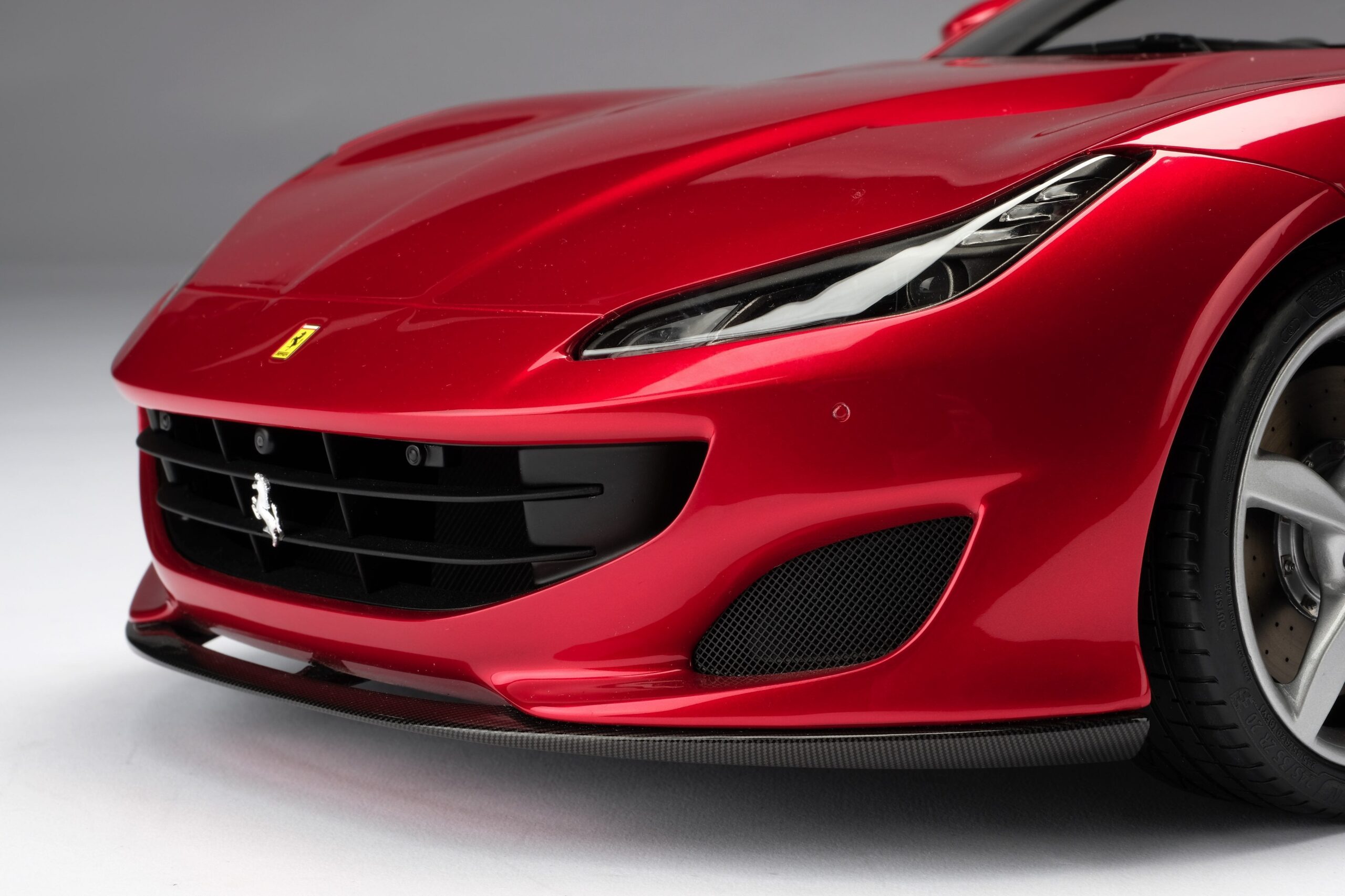 Amalgam Ferrari Portofino (2017) - Grün | 1:8 - 画像16