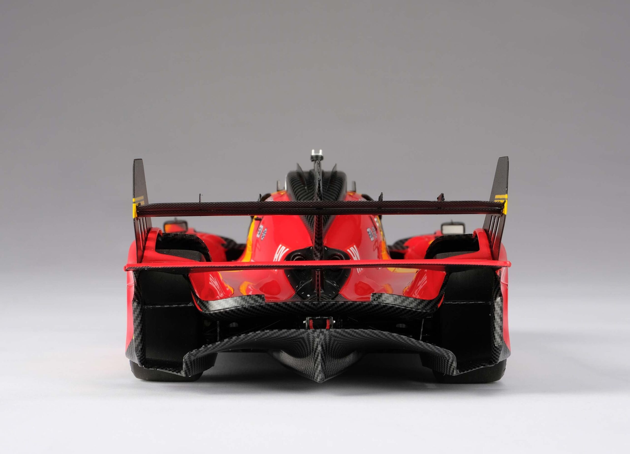 Amalgam Ferrari 499P 2023 Le Mans Winner #51 - Rot | 1:18 - 画像9