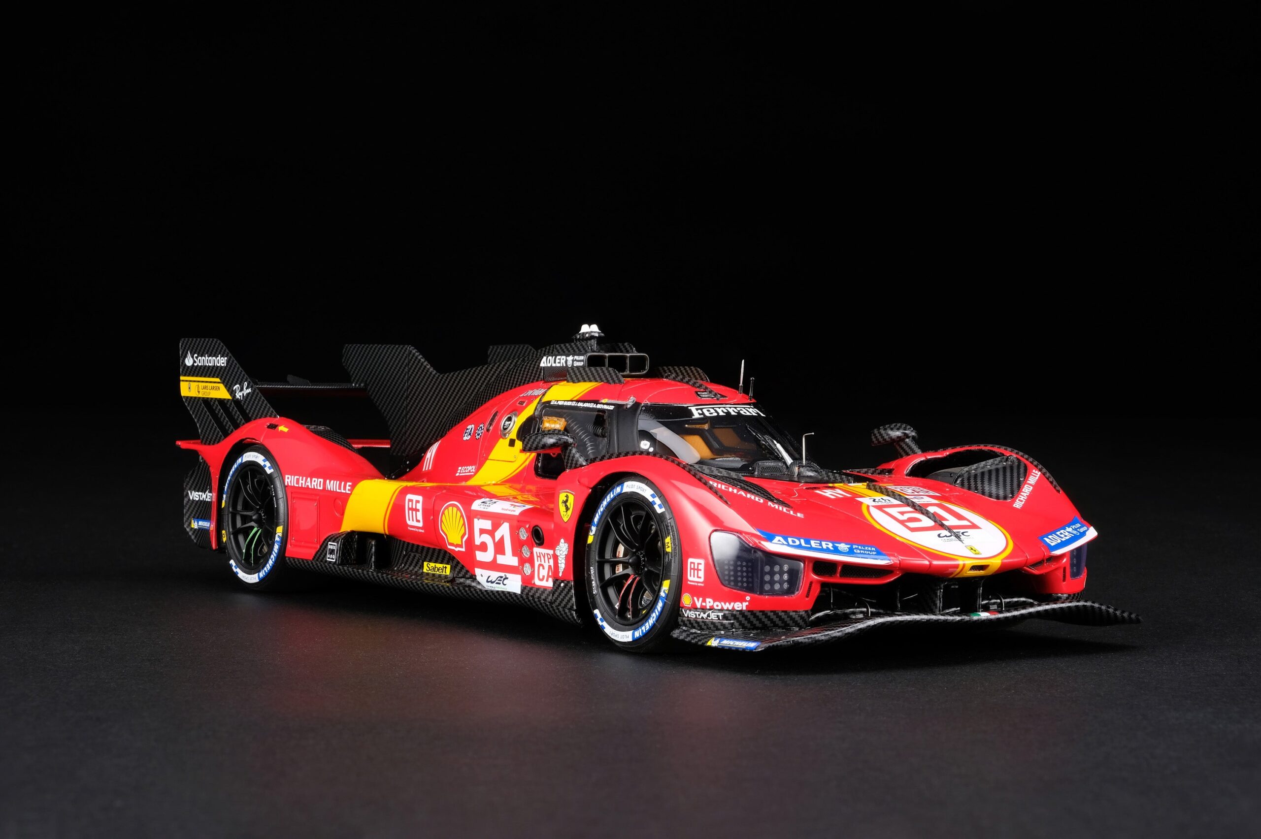 アマルガム フェラーリ 499P 2023 ル・マン優勝モデル #51 - 赤 | 1:18