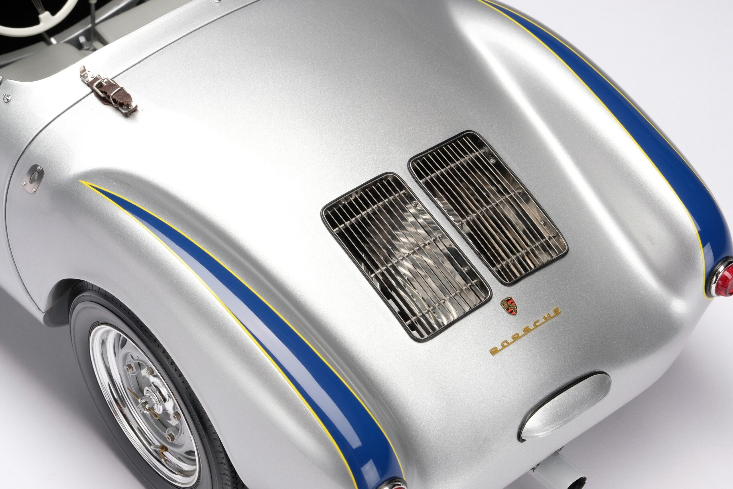 Amalgam Porsche 550 RS Spyder - Rot | 1:8 - Image 17