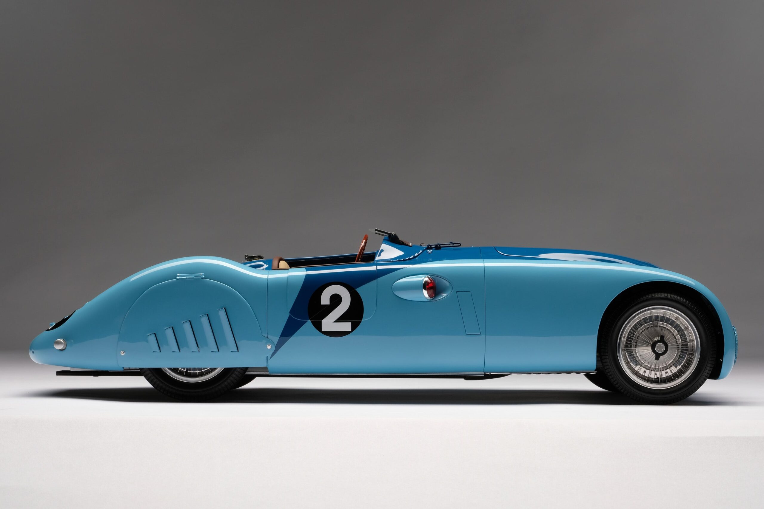 Amalgam Bugatti Type 57G "Tank" 1937 Le Mans Winner - Blau | 1:8 – Bild 15